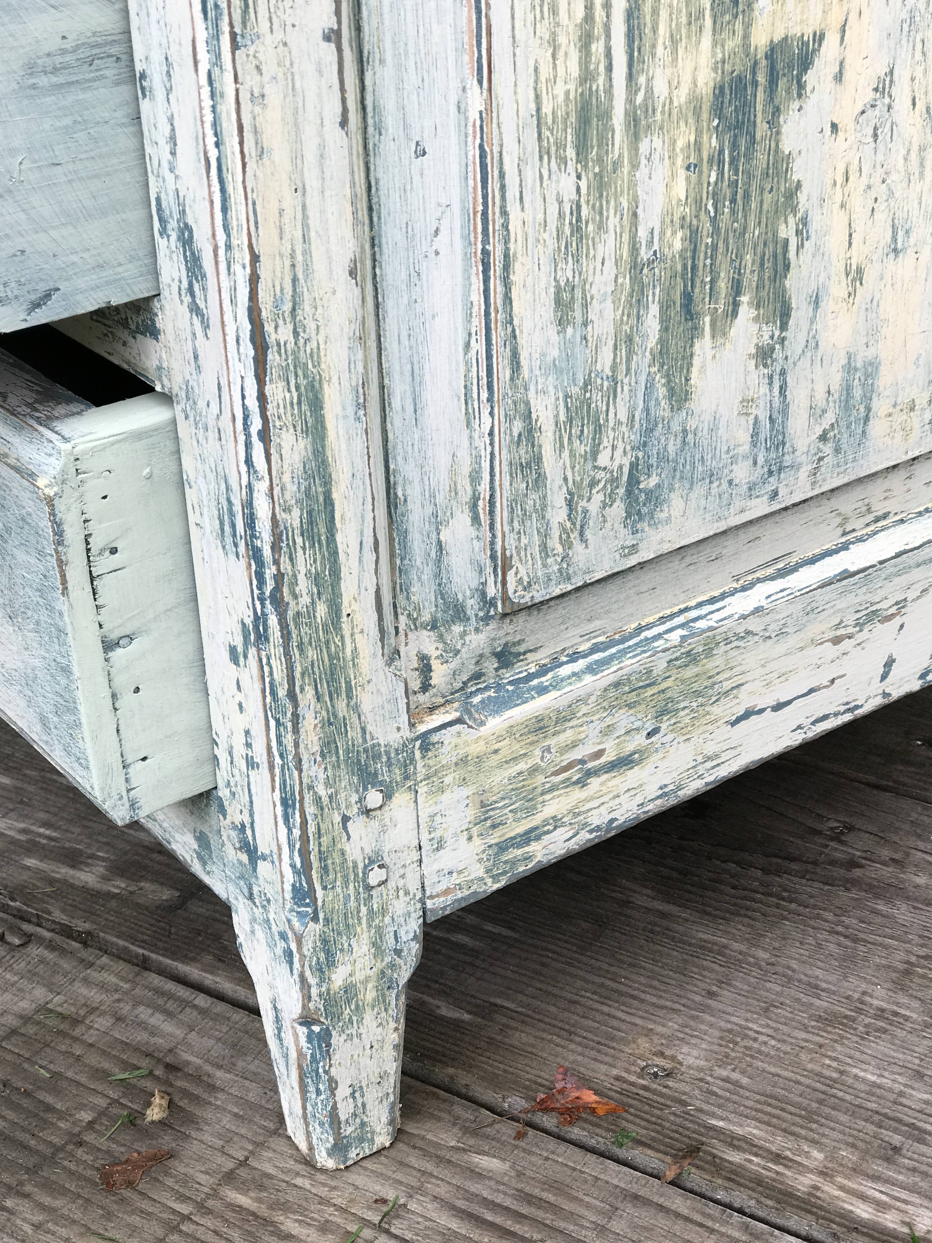 Old Parisian buffet patina white blue