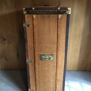 Trunk cabin in wood and fabrics around 1940