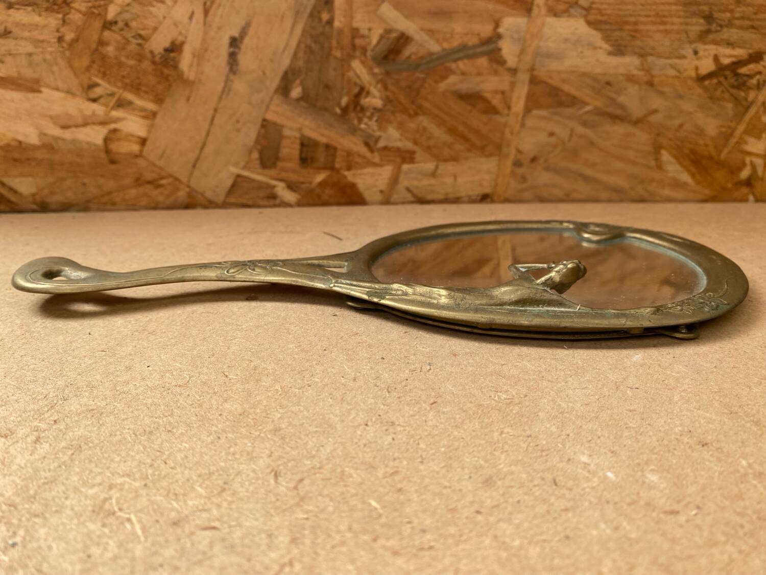 Antique art nouveau mirror face a main gilded bronze vintage flower decor