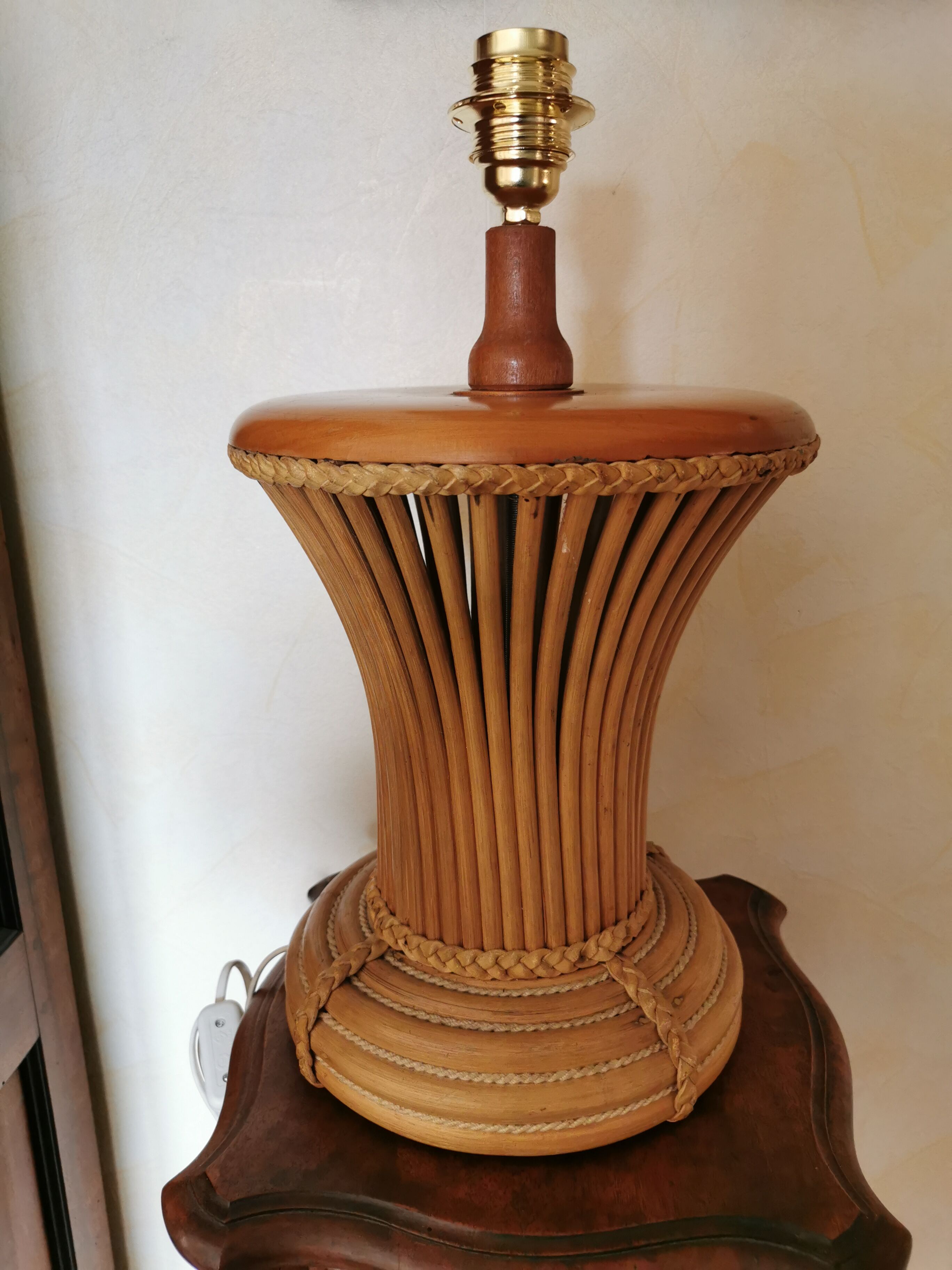 Wicker lamp, wood and leather