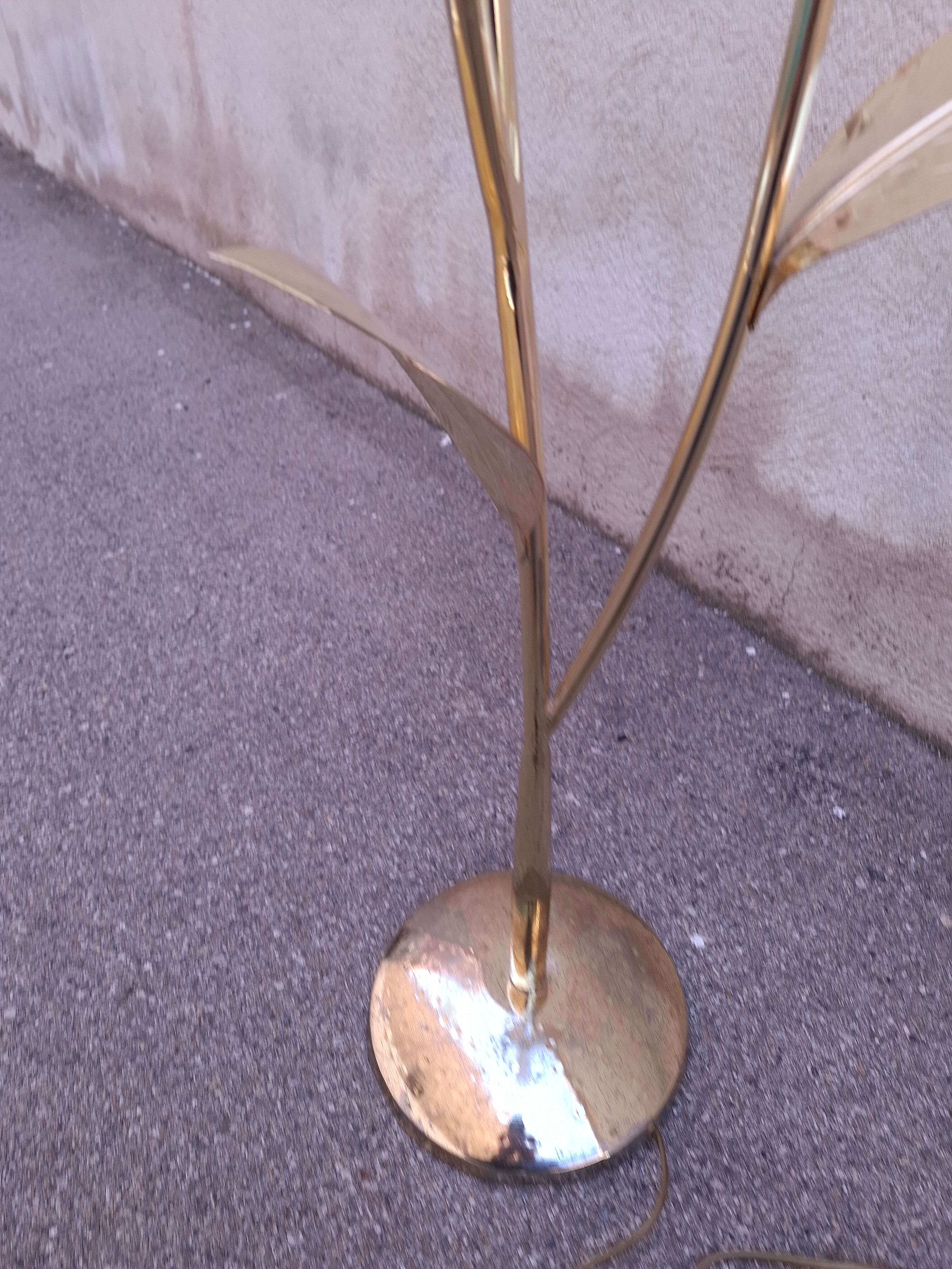 Floral floor lamp in pearlescent Capiz, 1970s.