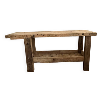 Solid raw workbench