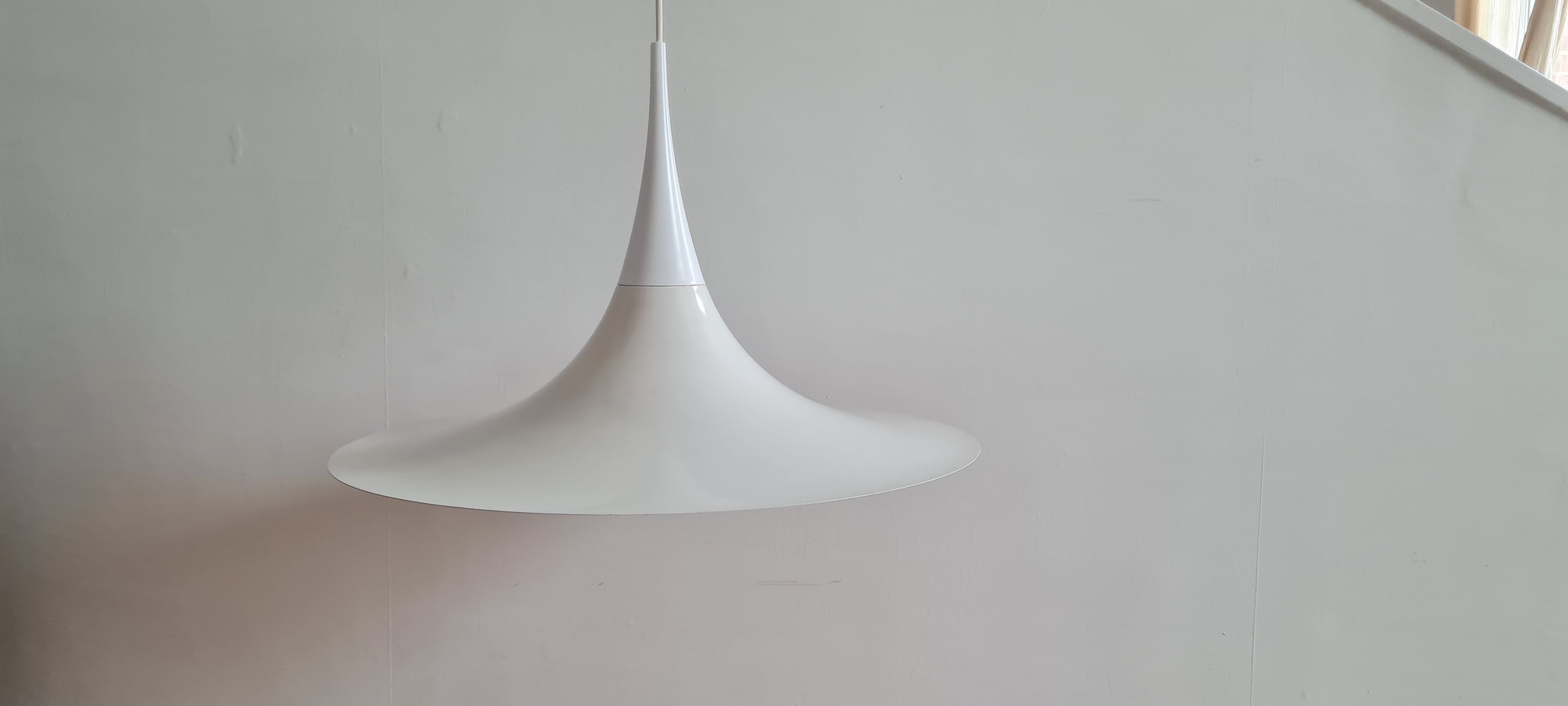 Scandinavian pendant lamp by Vrieland Design