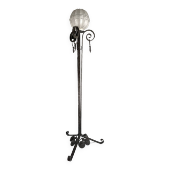 Large art deco floor lamp in wrought iron and white pressed molded glass (height 211 cm)