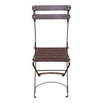 Foldable wrought iron chair