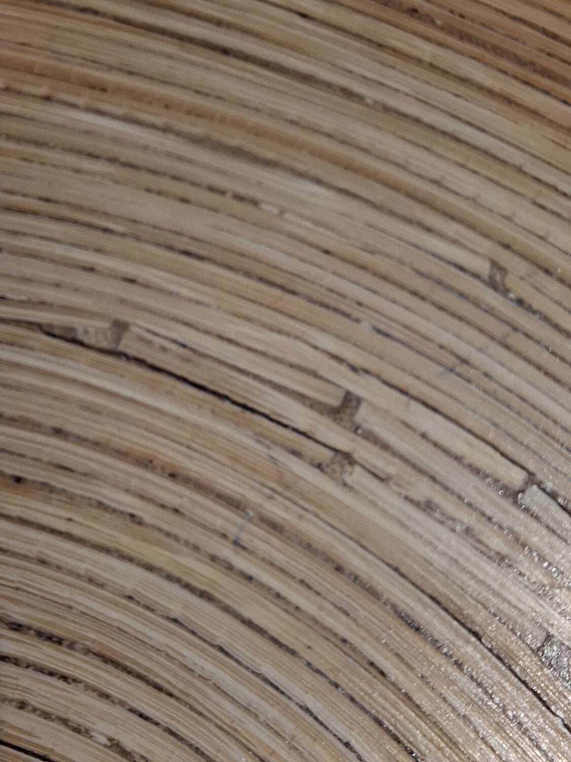 Artisanal decorative plate