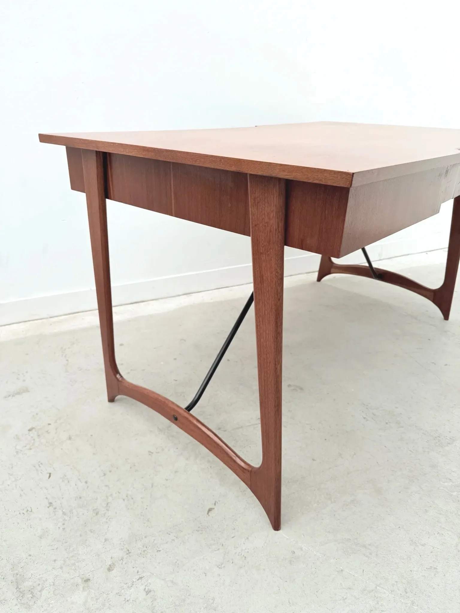 Scandinavian style desk in teak and brass, 1950.