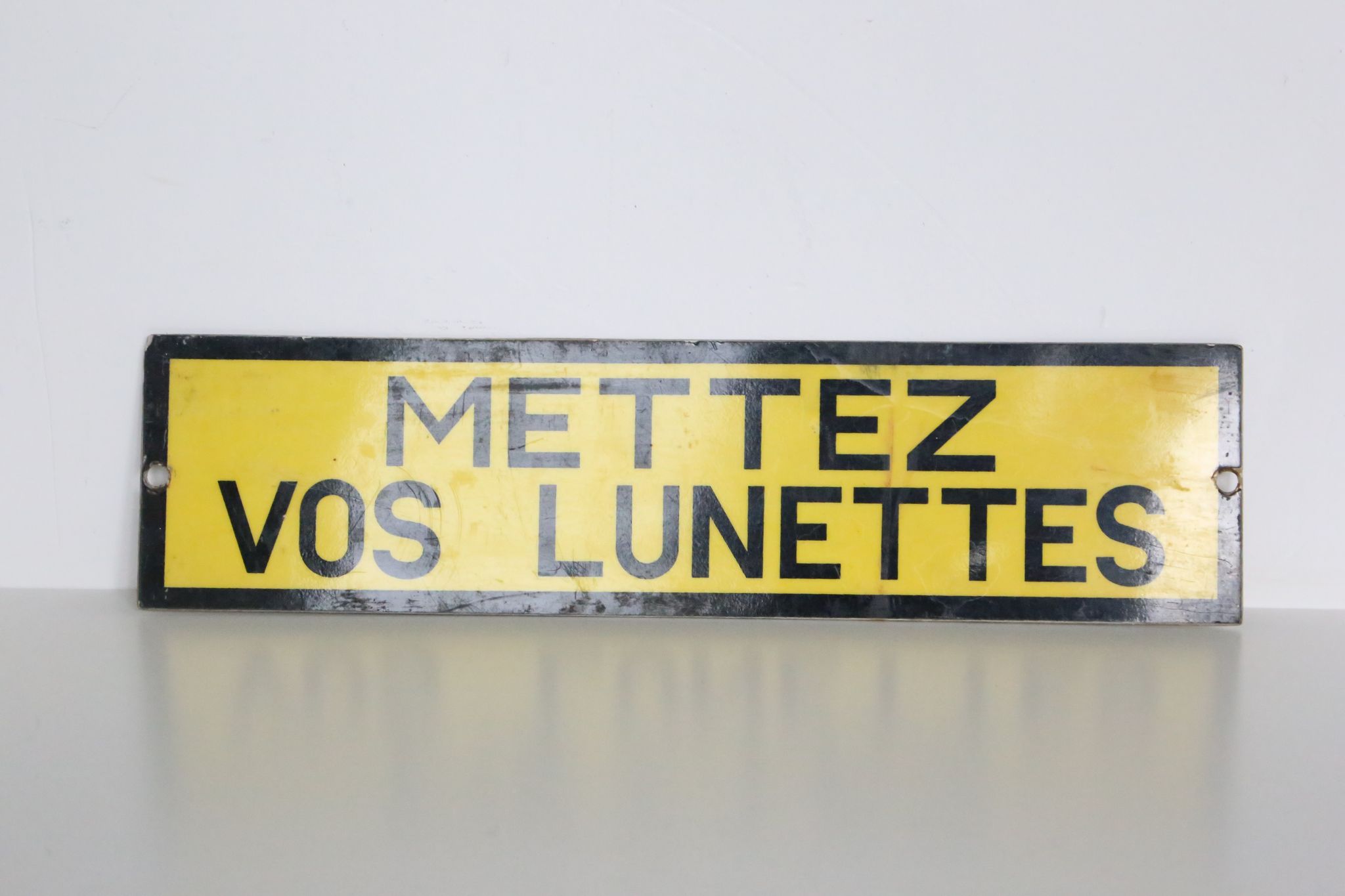 Plaque industrielle d'avertissement "mettez vos lunettes"