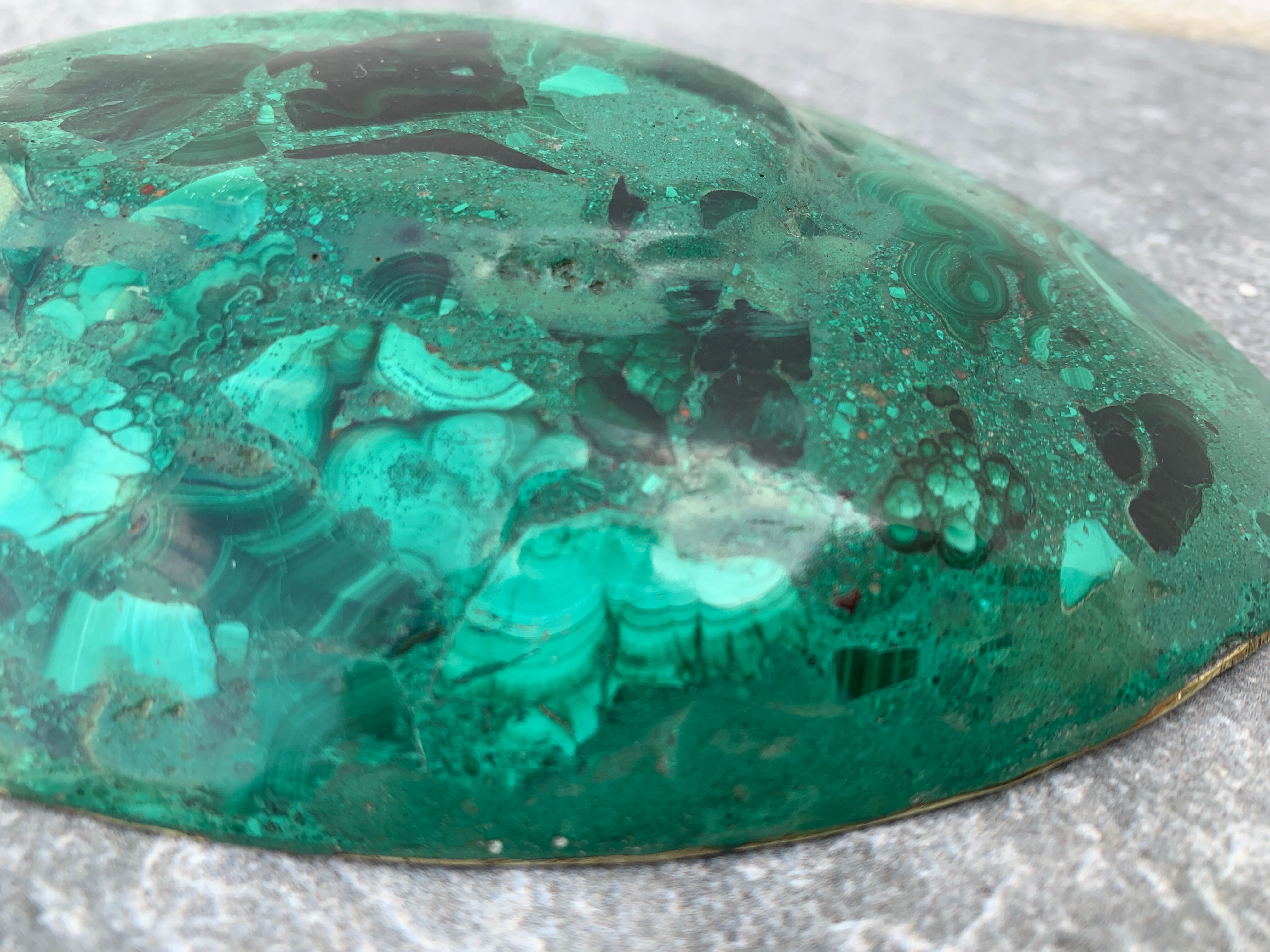 Ashtray or empty pocket in malachite and bronze