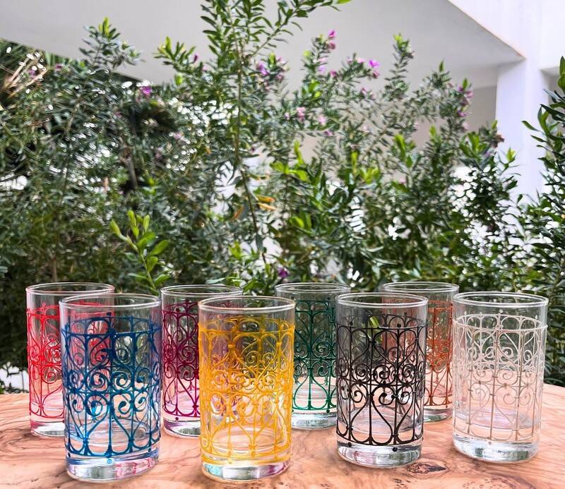 6 multicoloured hand-painted oriental style tea glasses