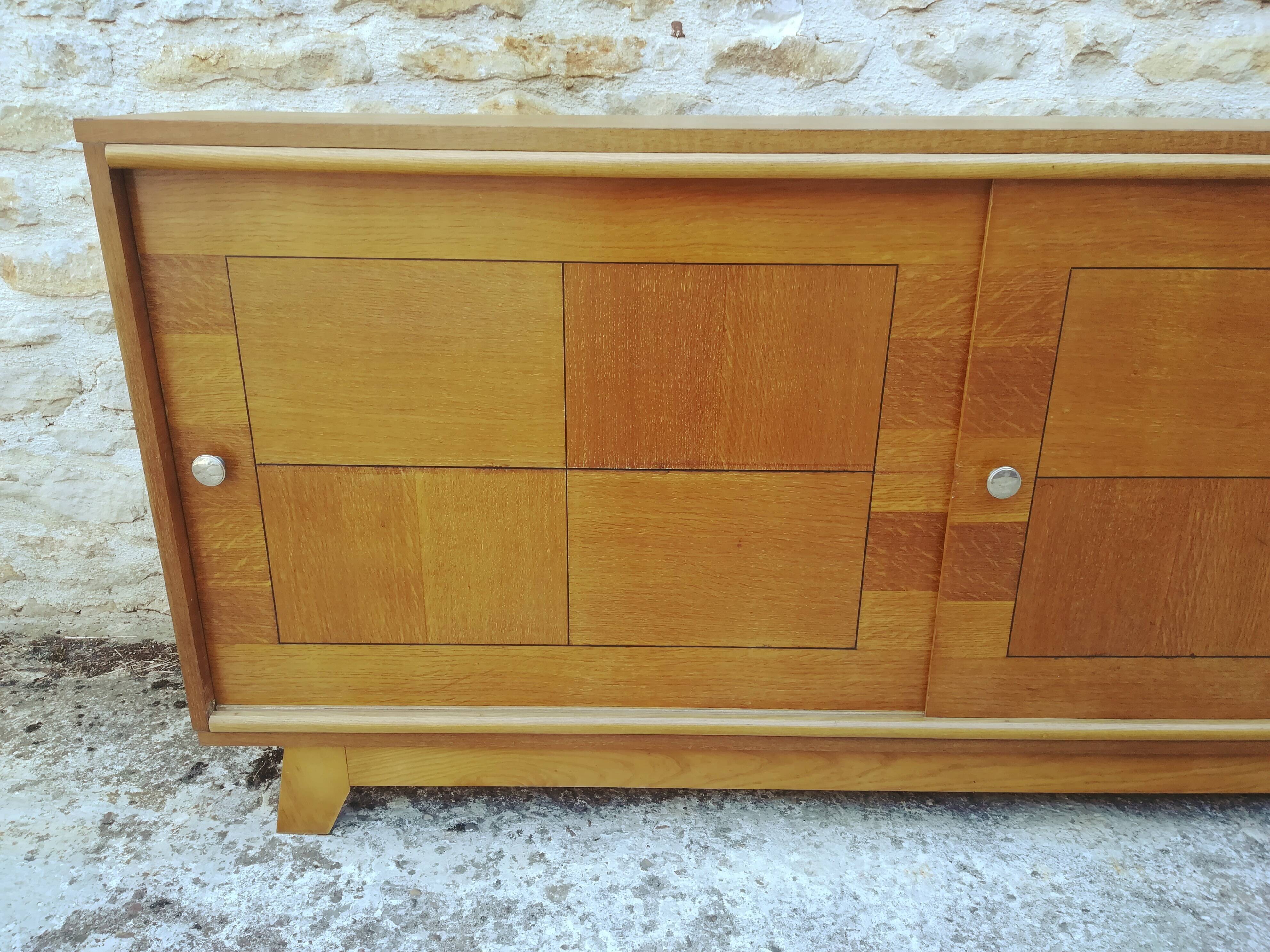sideboard
