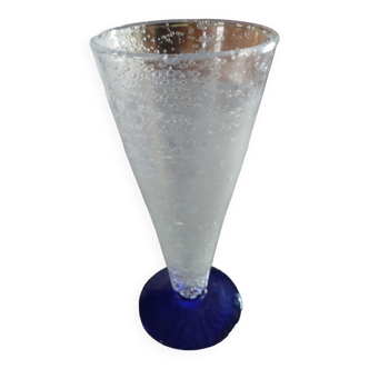 Vase conique en verre