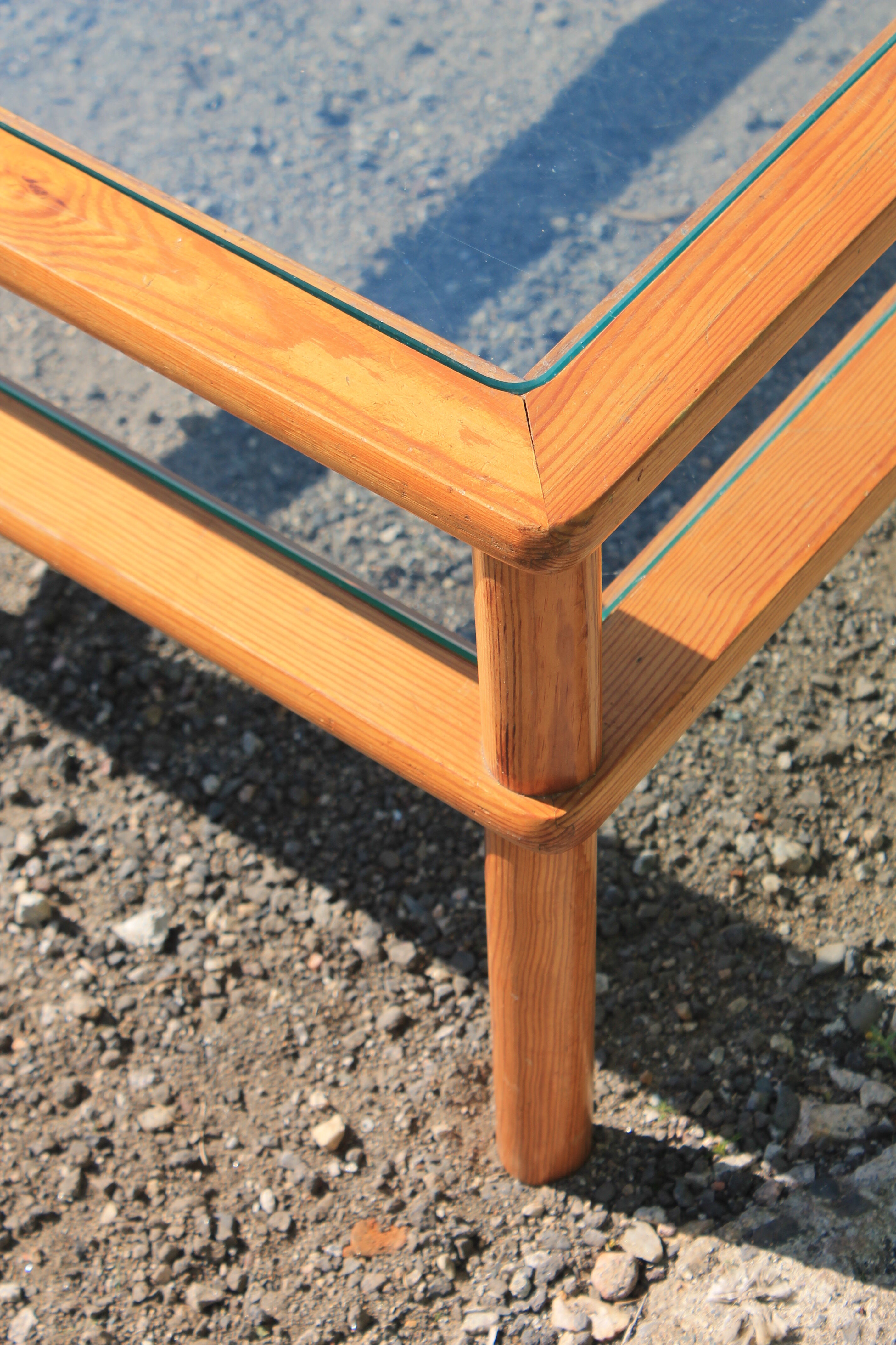 Table coffee trays in glass