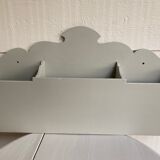 Compartmentalized shelf, mail storage