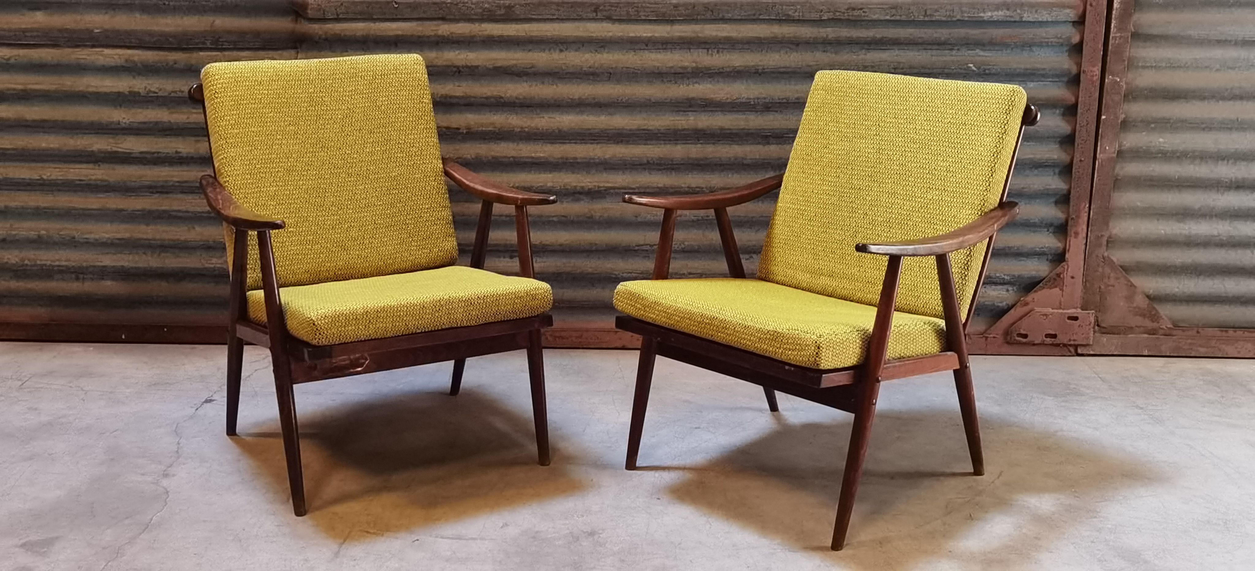 Pair of boomerang armchairs TON Bystřice (Thonet) by Antonin Suman 1960