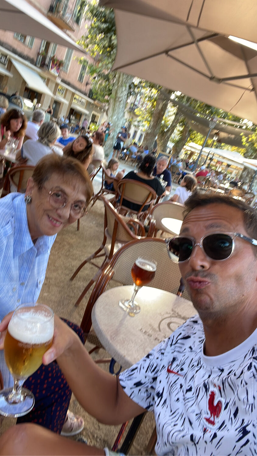 Habitat round table with glass top