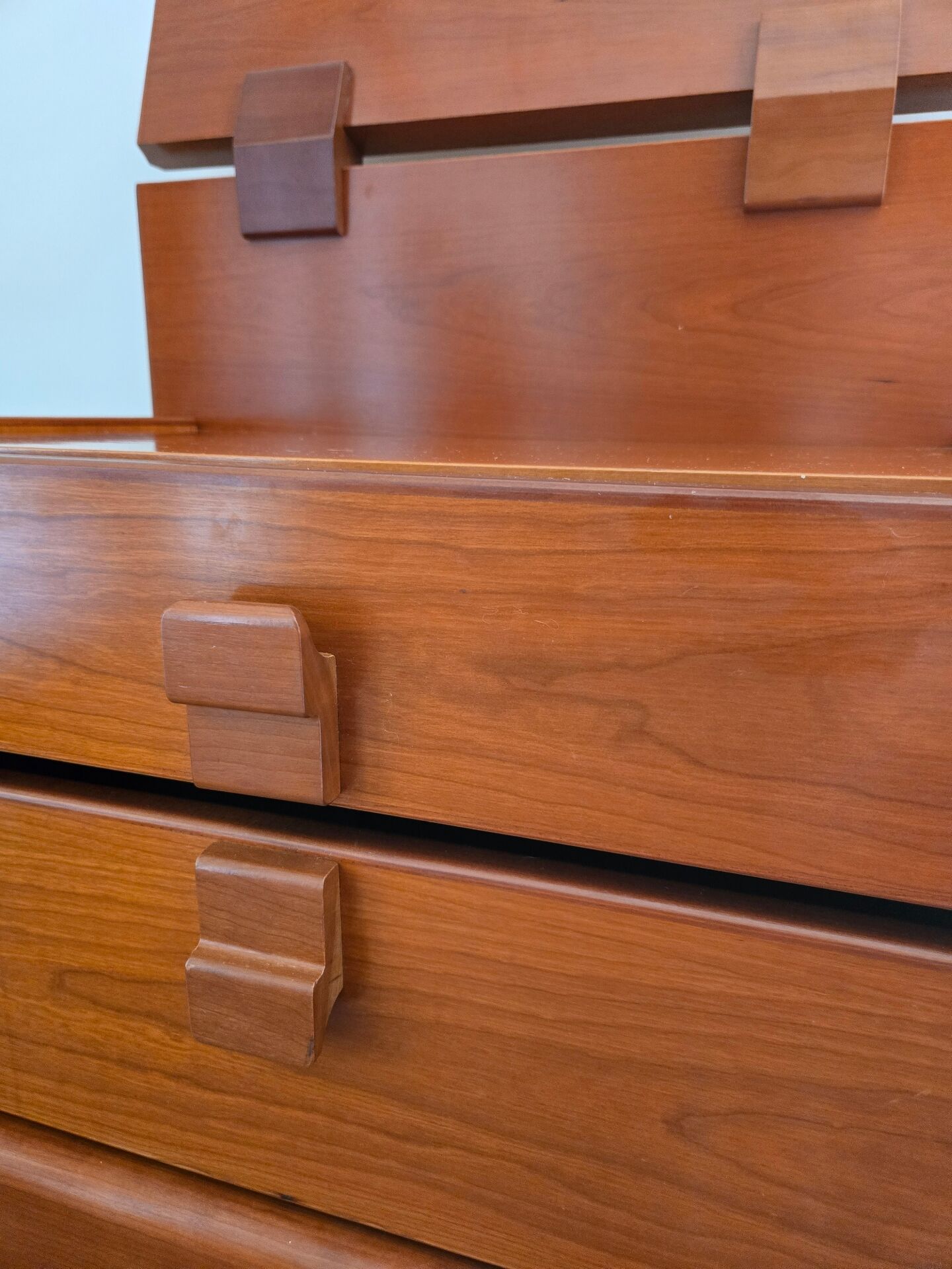Pair of vintage bedside tables with high backrest in wood - 1970s