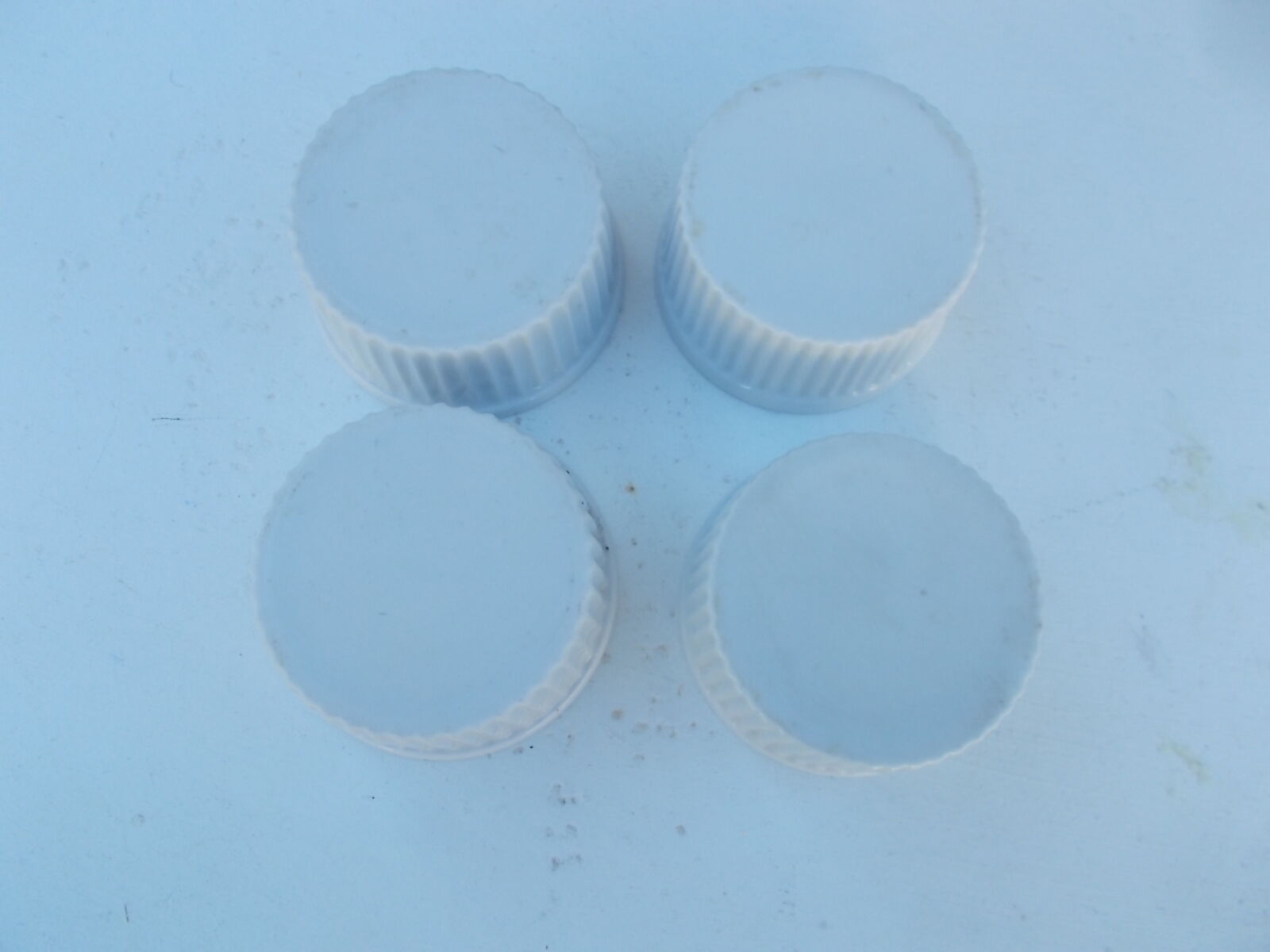 4 ramekins soufflé moulds