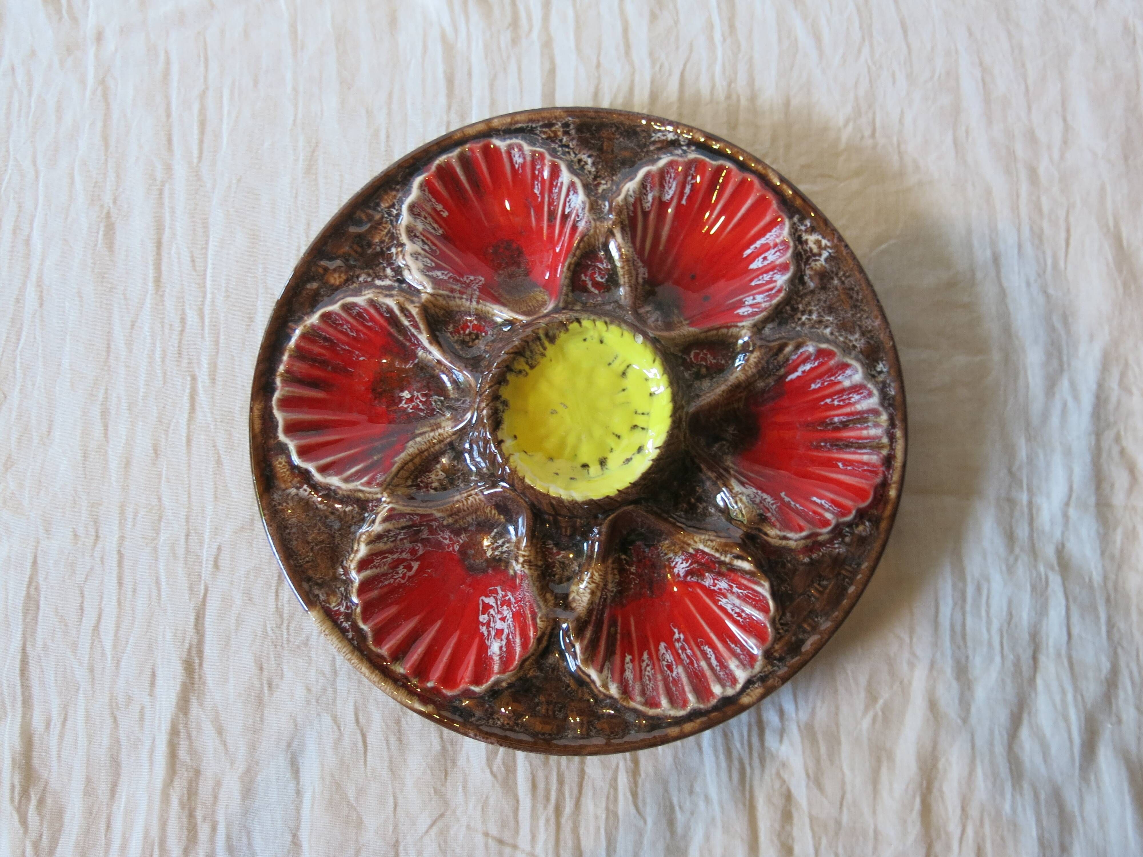 Earthenware oyster plate