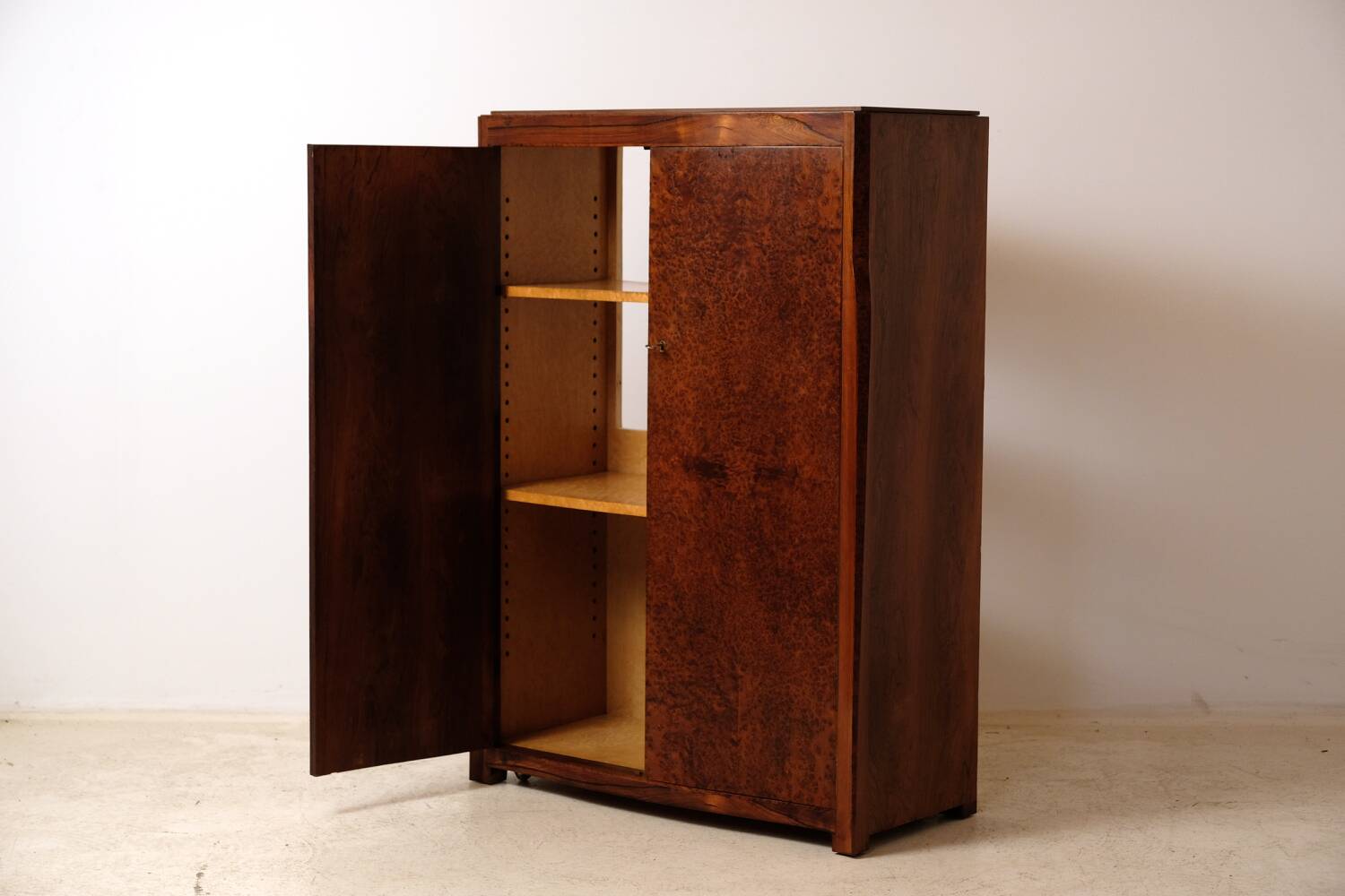 Rosewood and burl wood cabinet 1930/1940