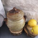 Olive pot in sandstone
