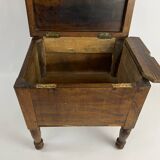 Wooden entrance trunk stool