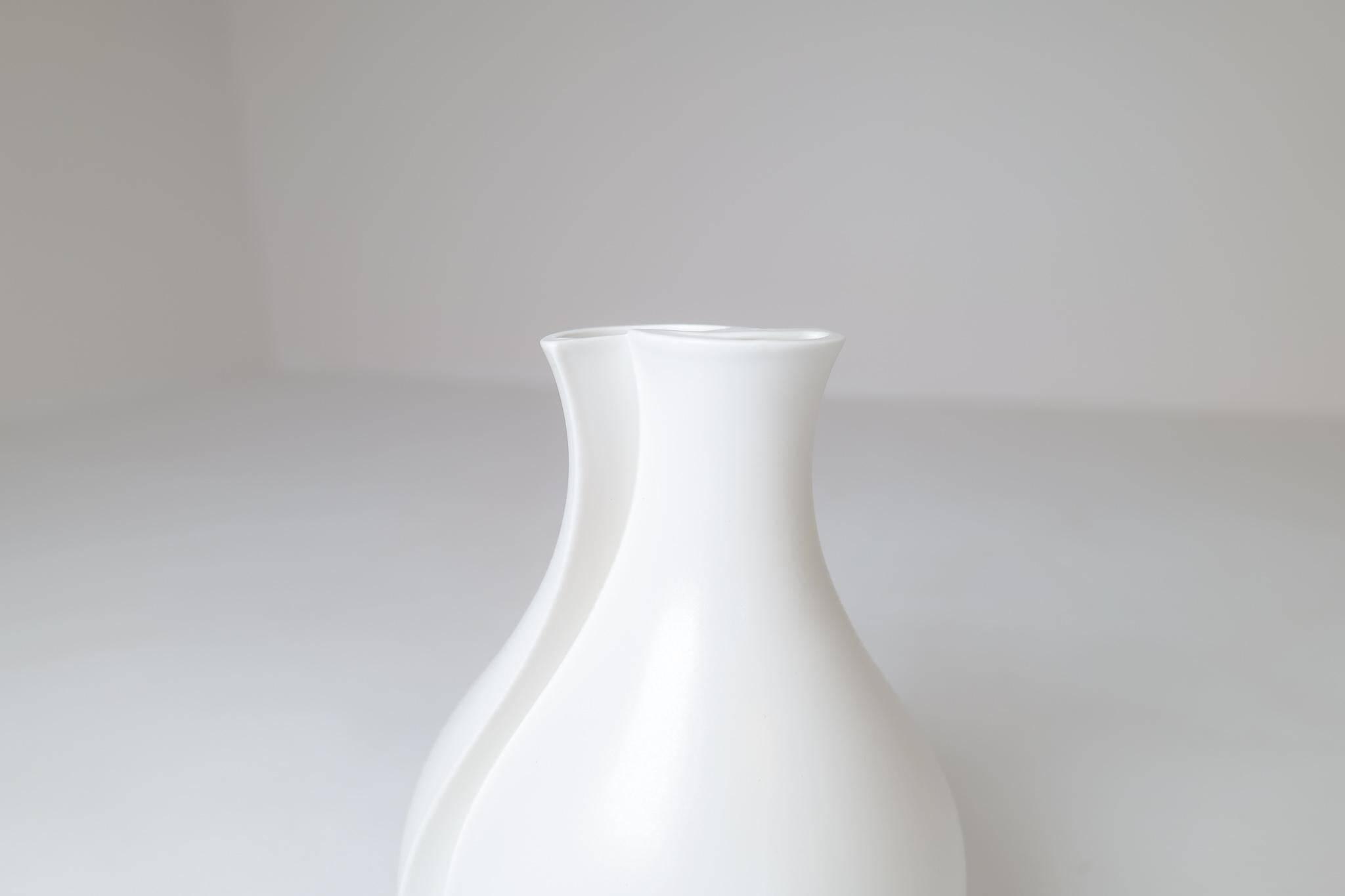 Mid-century modern ceramic vase "Surrea" by Wilhelm Kåge, Gustavsberg, Sweden, 1950s.
