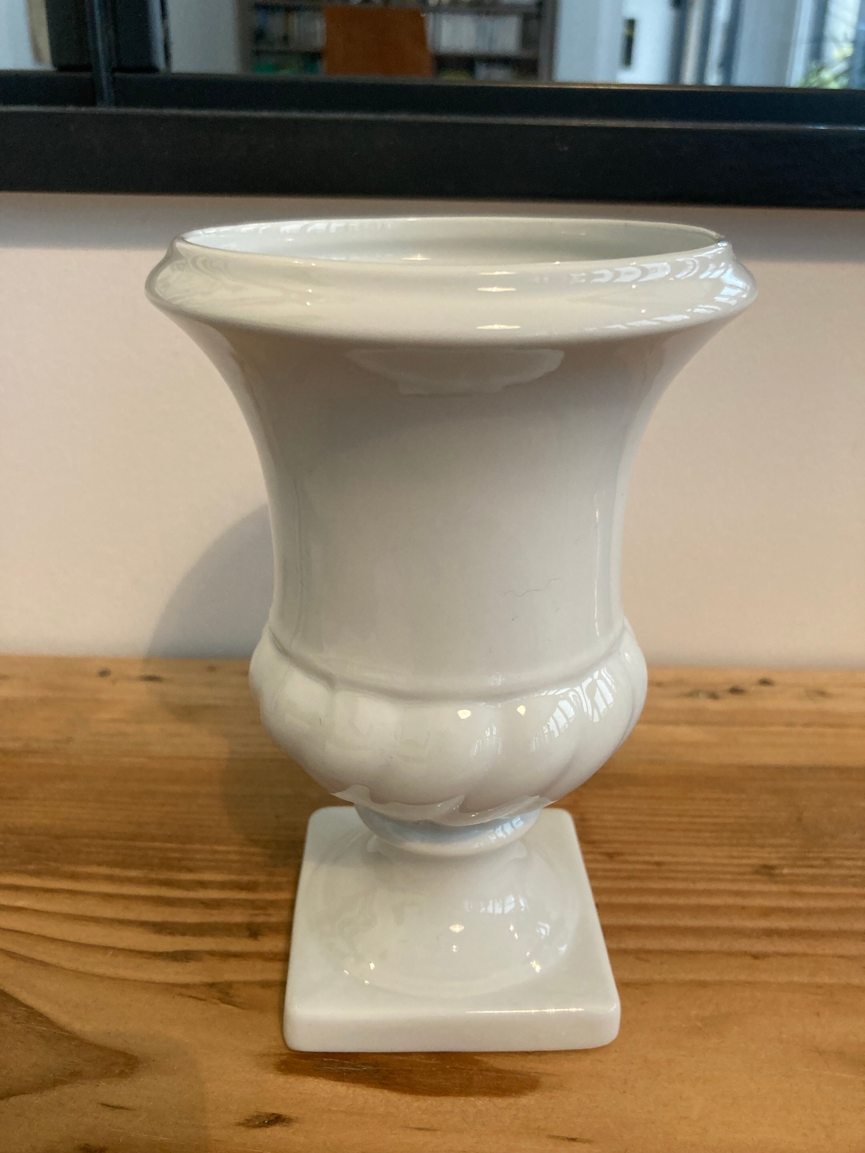 Medici vase in Limoges porcelain