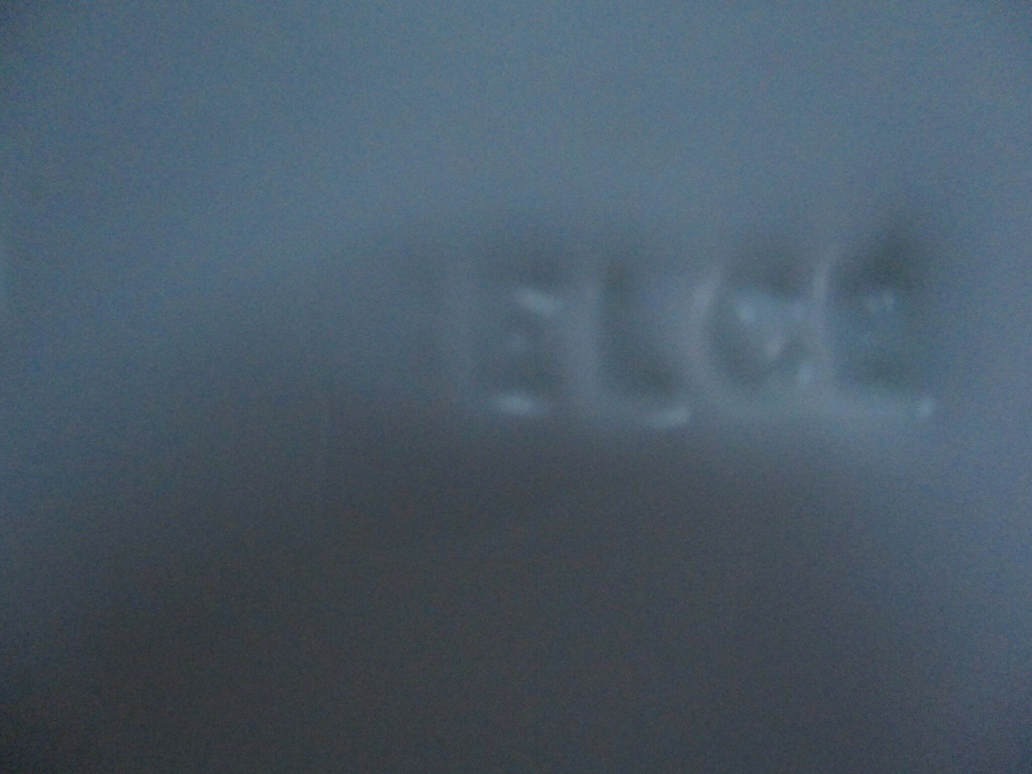 Suspension with serrated opaline lampshade