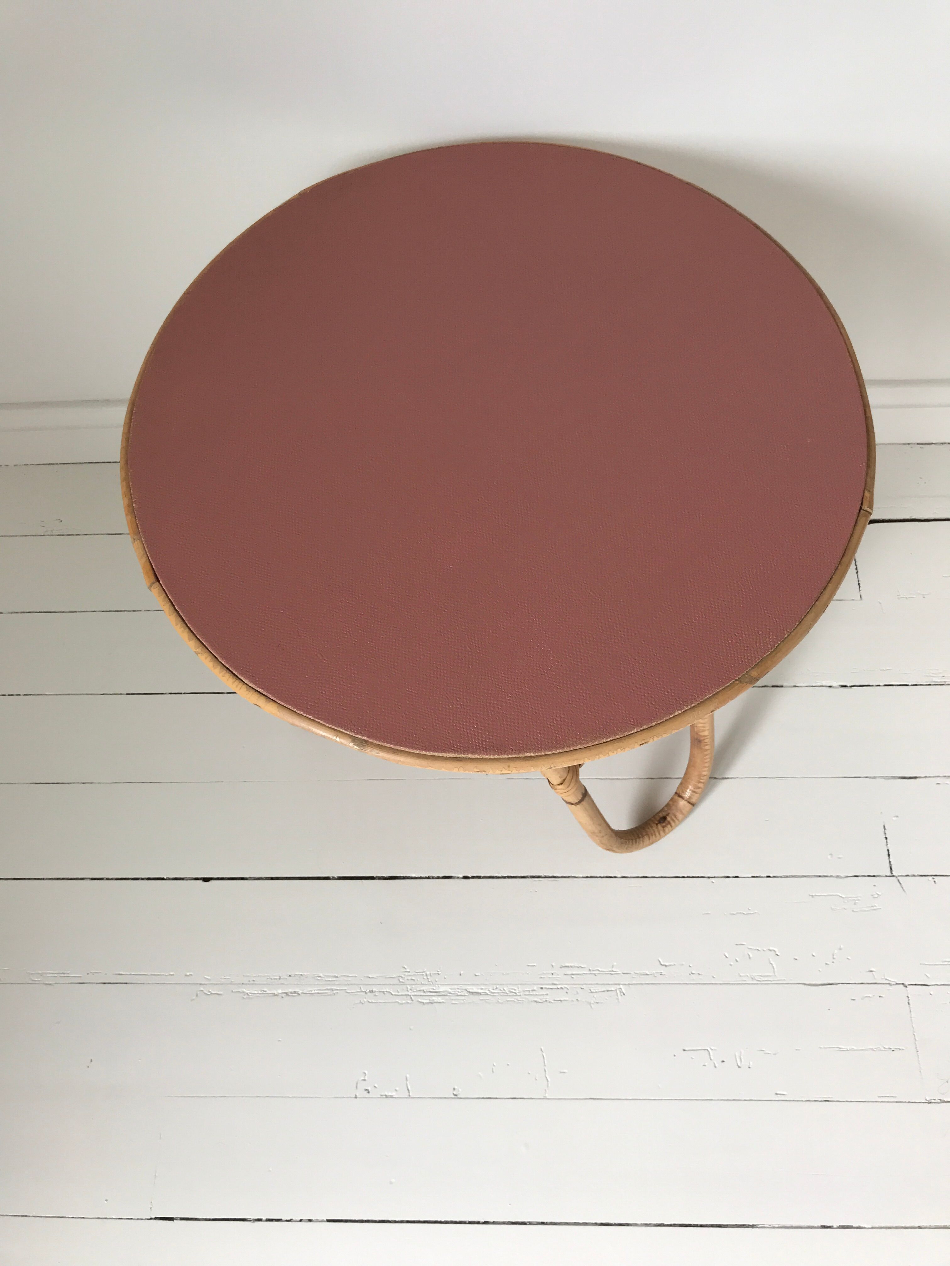 Back table in rattan from the 50s