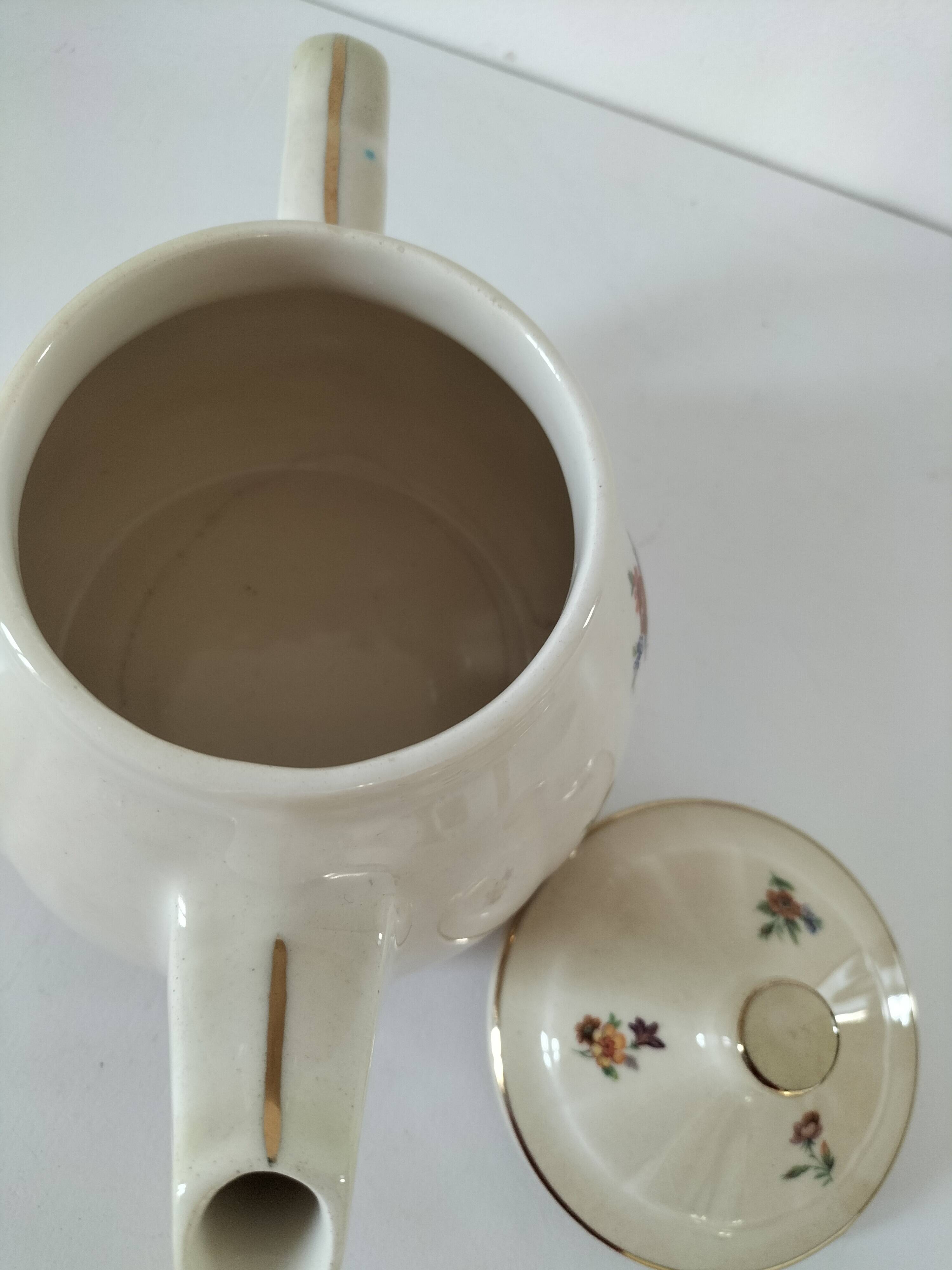 Sultana style teapot