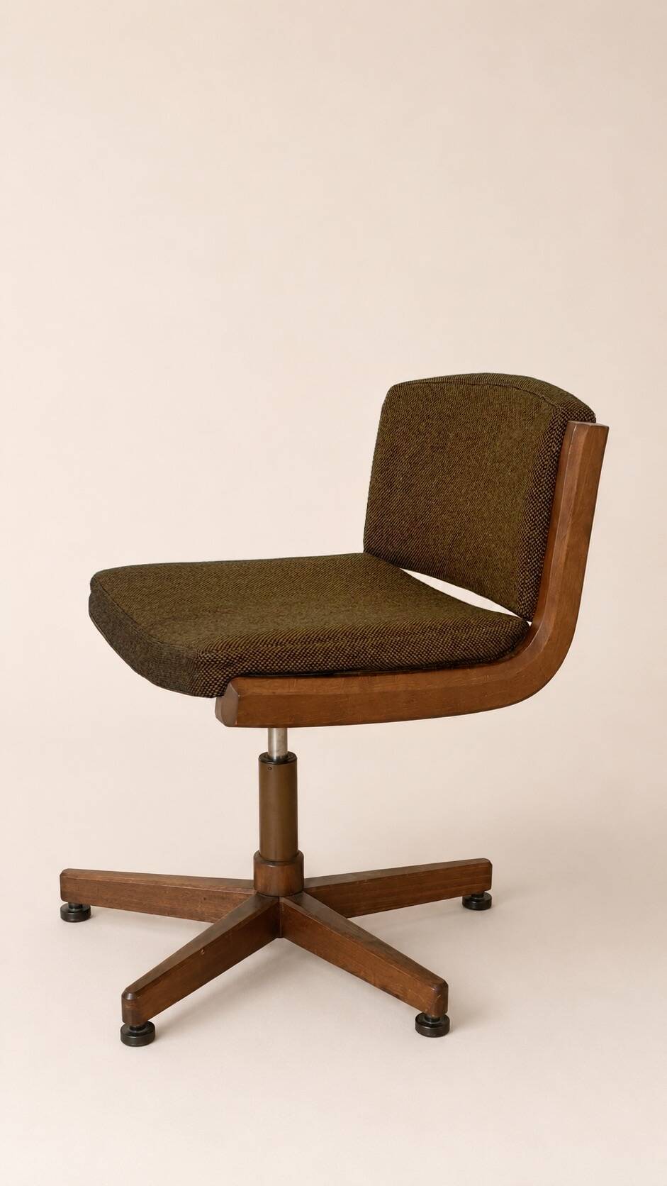 Set of 5 designer office chairs in solid wood