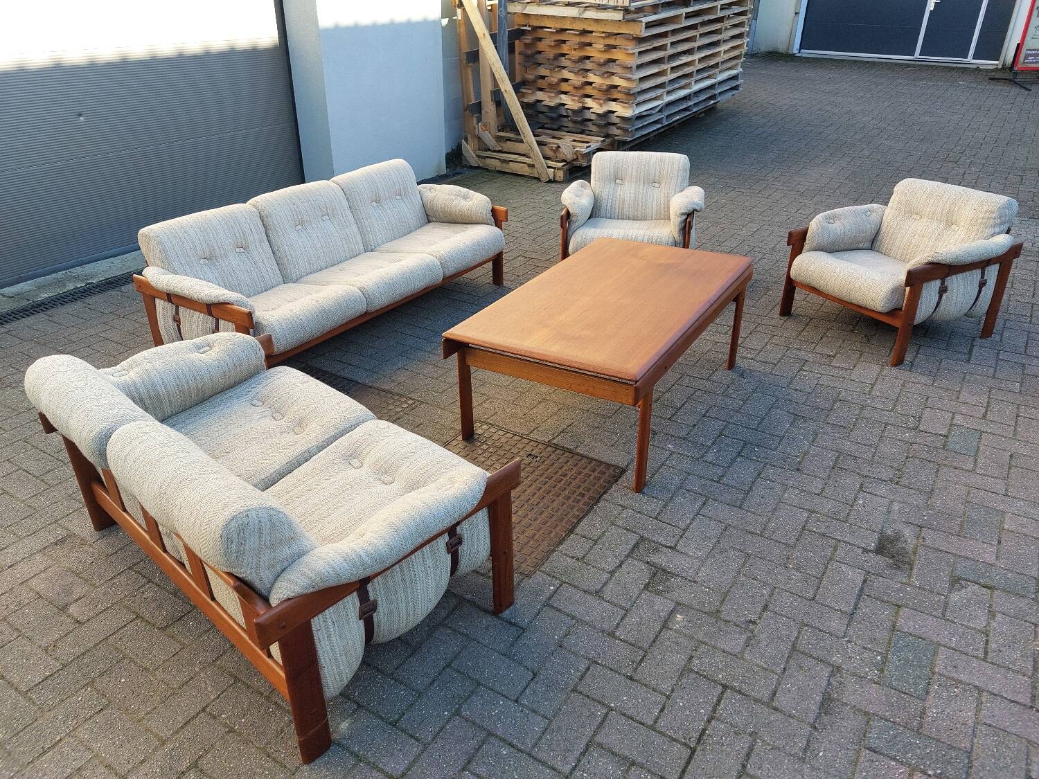 Salon complet par HW Klein pour Bramin