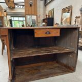 Large corner bar counter from the late 19th century.