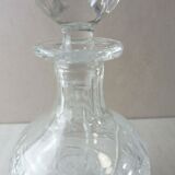 Ancienne carafe en cristal taillé, décor étoiles