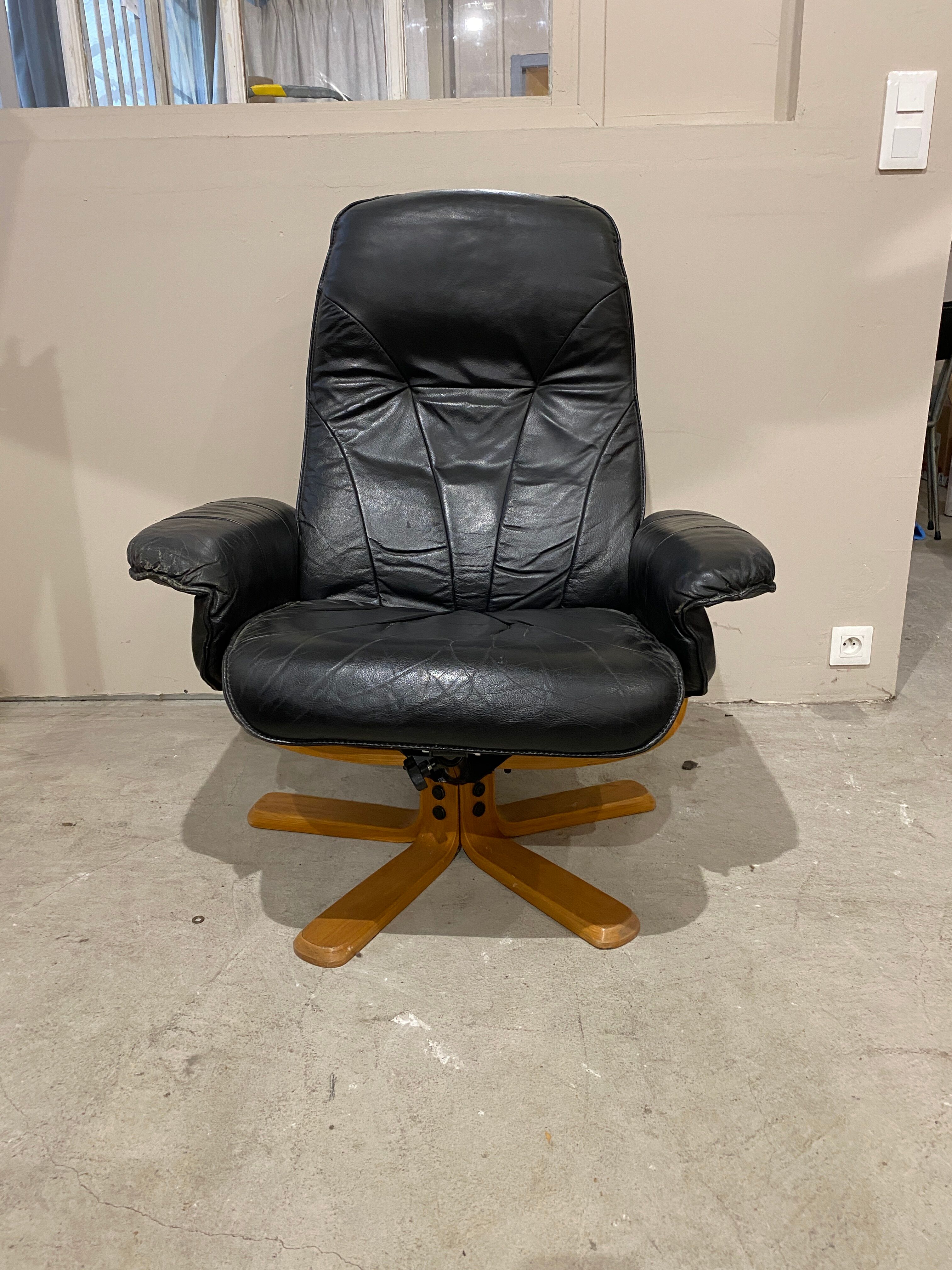 Scandinavian black leather relax armchair