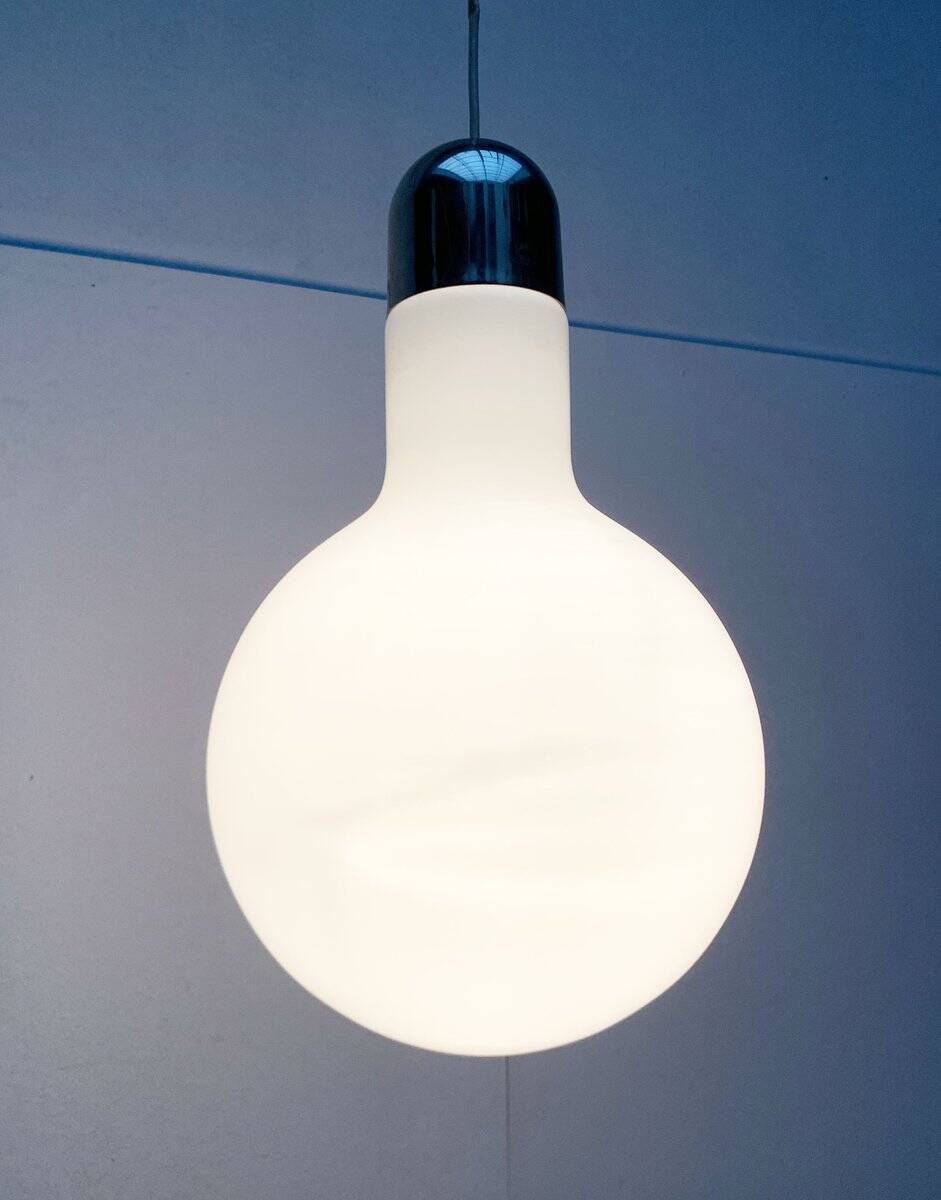 Suspension Ampoule Minimaliste Suisse de l’Ère Spatiale Milieu du Siècle par Temde, Années 1960