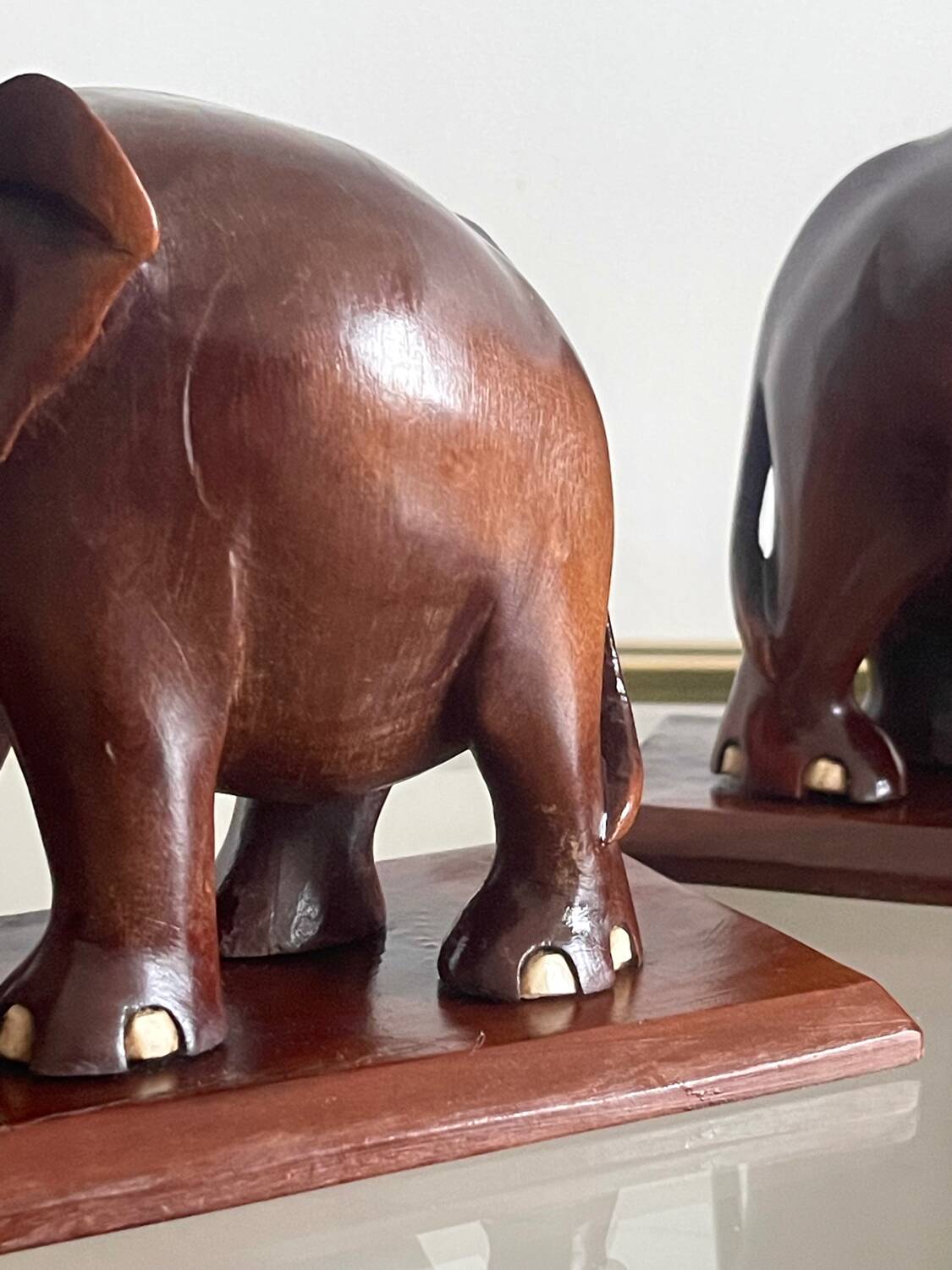 Elephant bookends