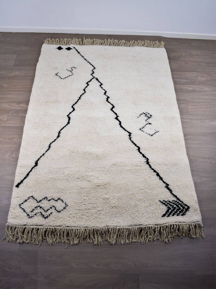 Handmade white-black boujaad rug size 250cm×150cm