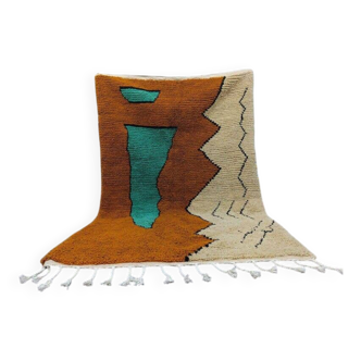 Berber rug with traditional colorful pattern, size 150 x 250 cm