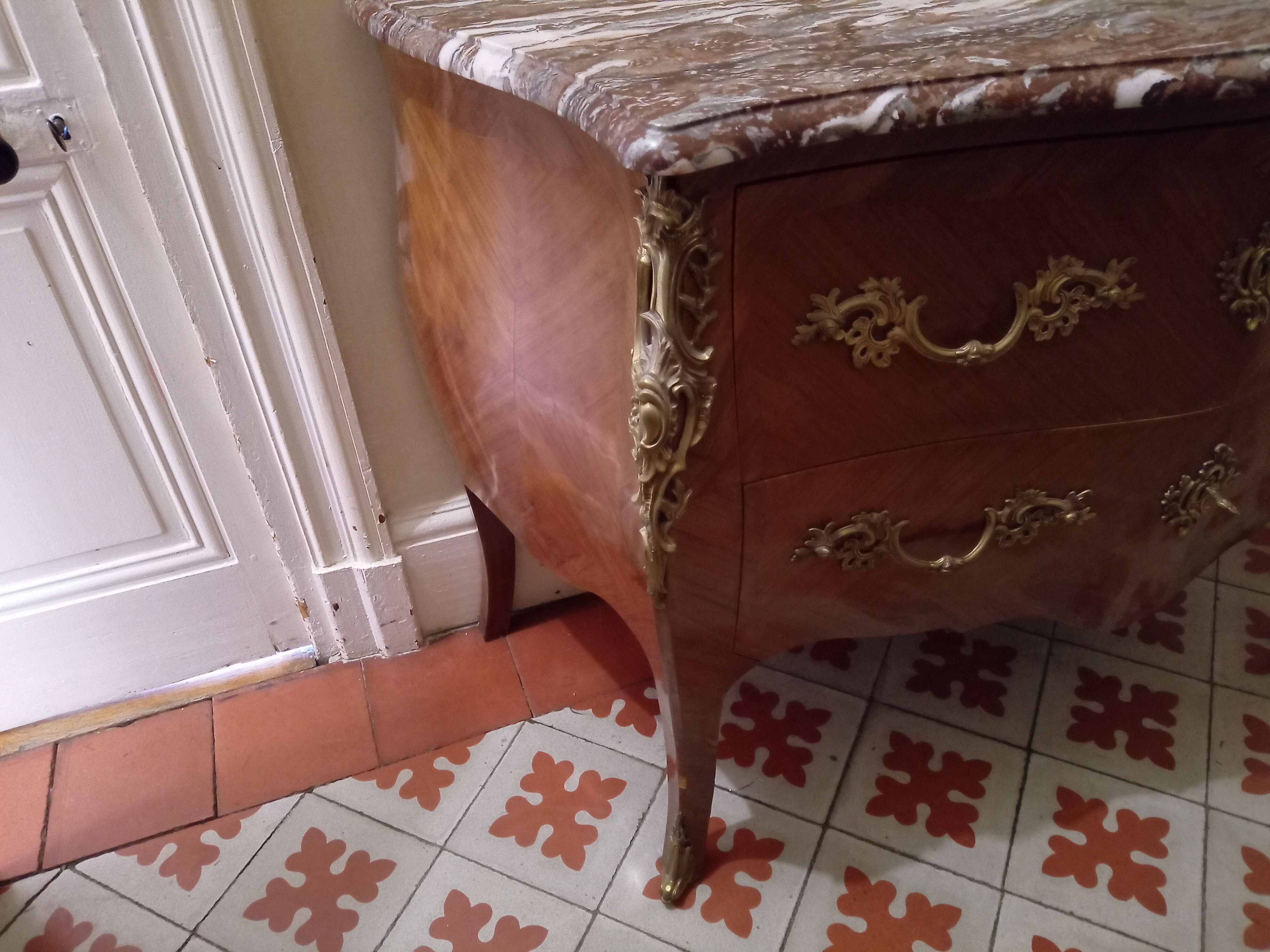 Chest of drawers 2 drawers Louis XV curved rosewood