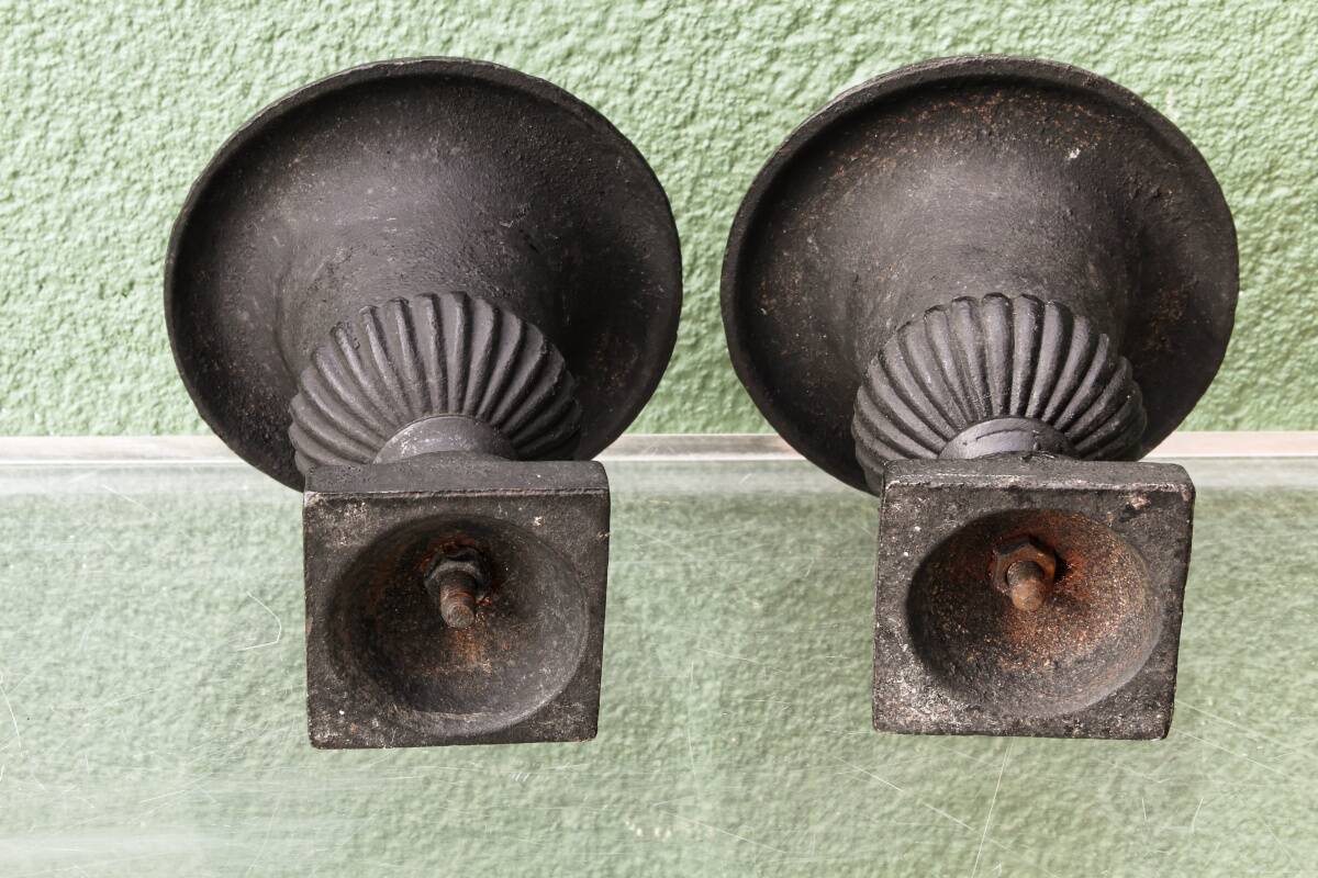 Pair of miniature Medicis vases in cast iron