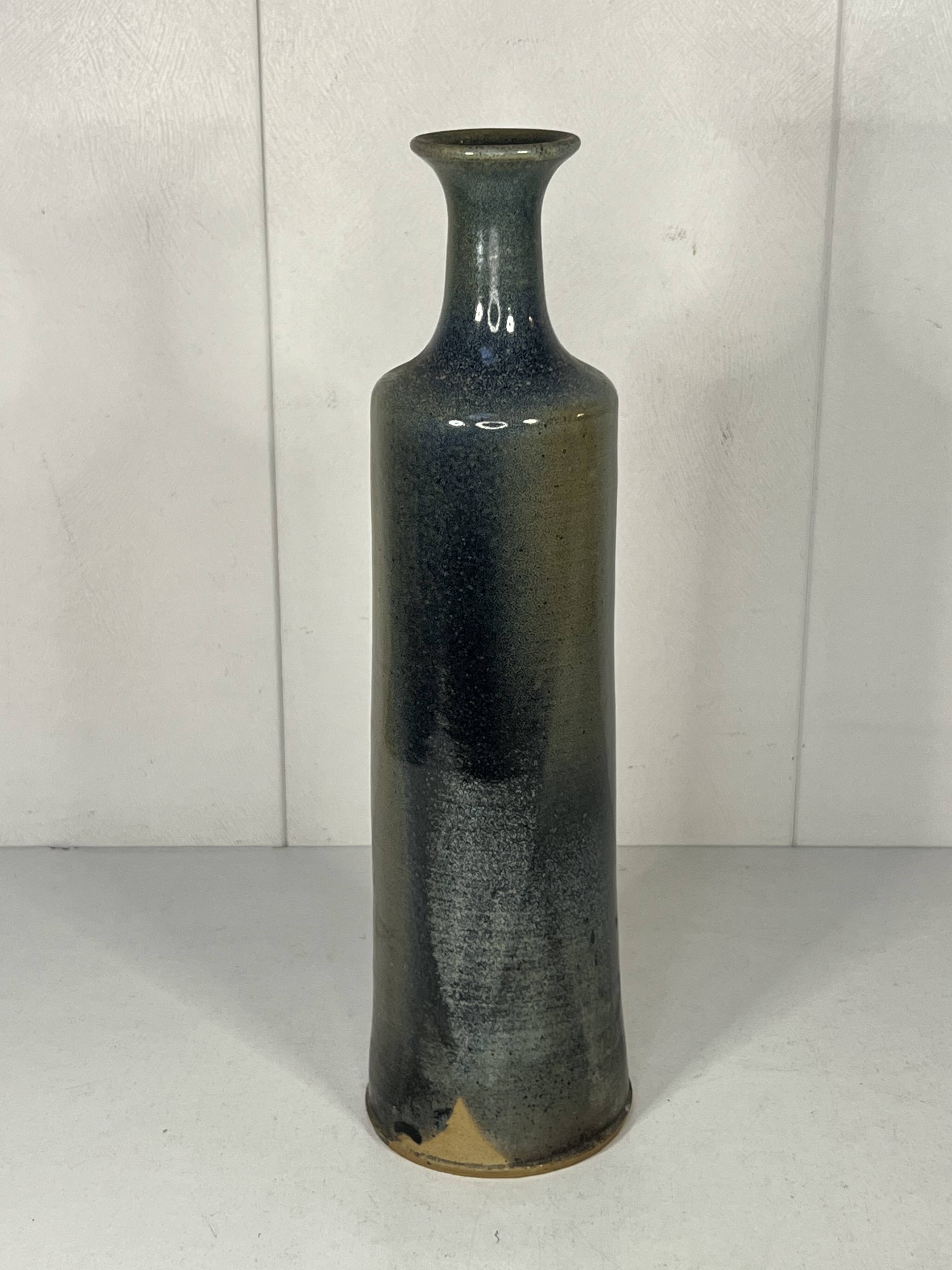 Bottle-shaped vase in glazed stoneware, 20th century design, H: 28cm