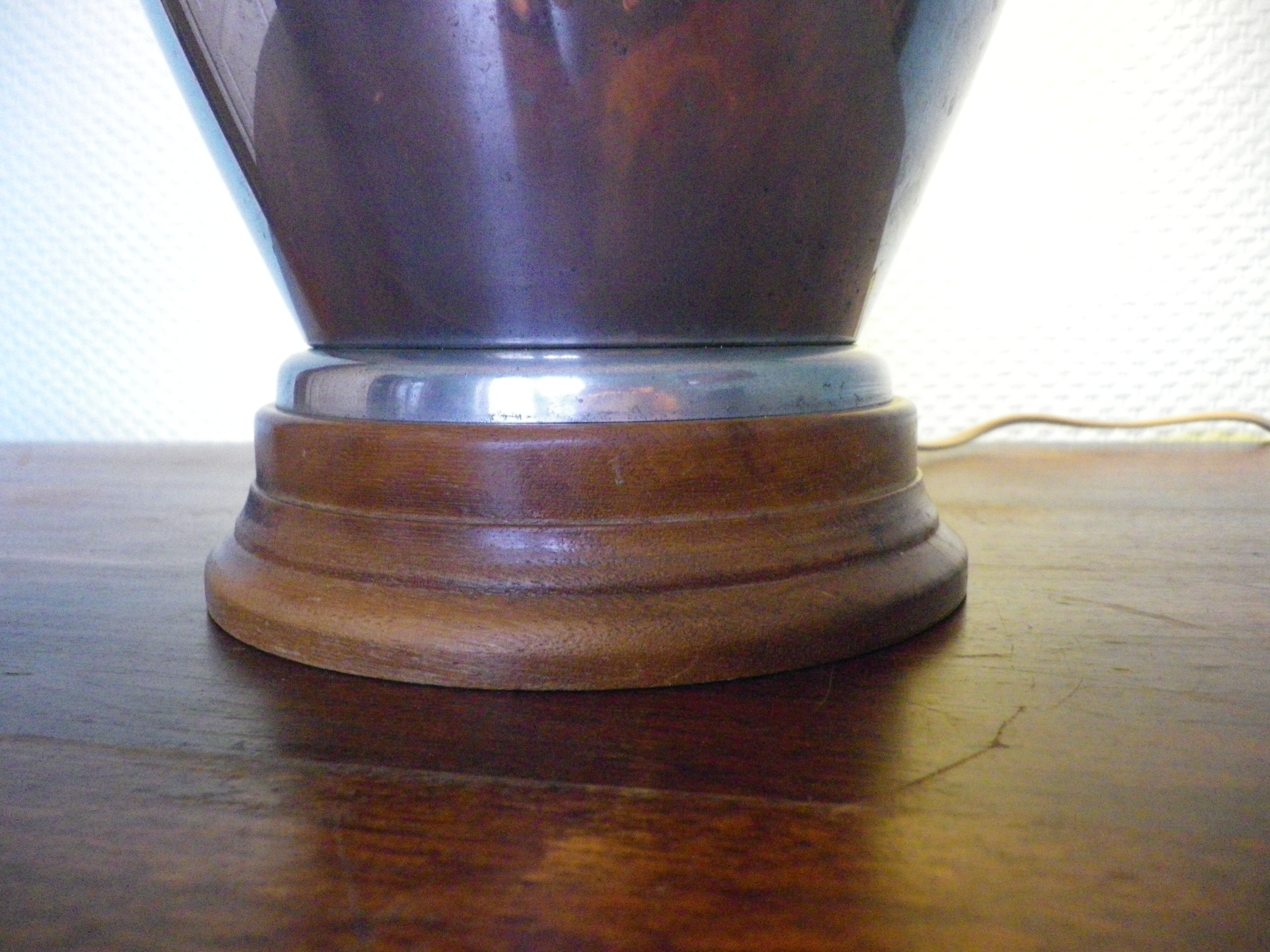 Living room mood lamp, silver metal base, wooden base, pleated lampshade