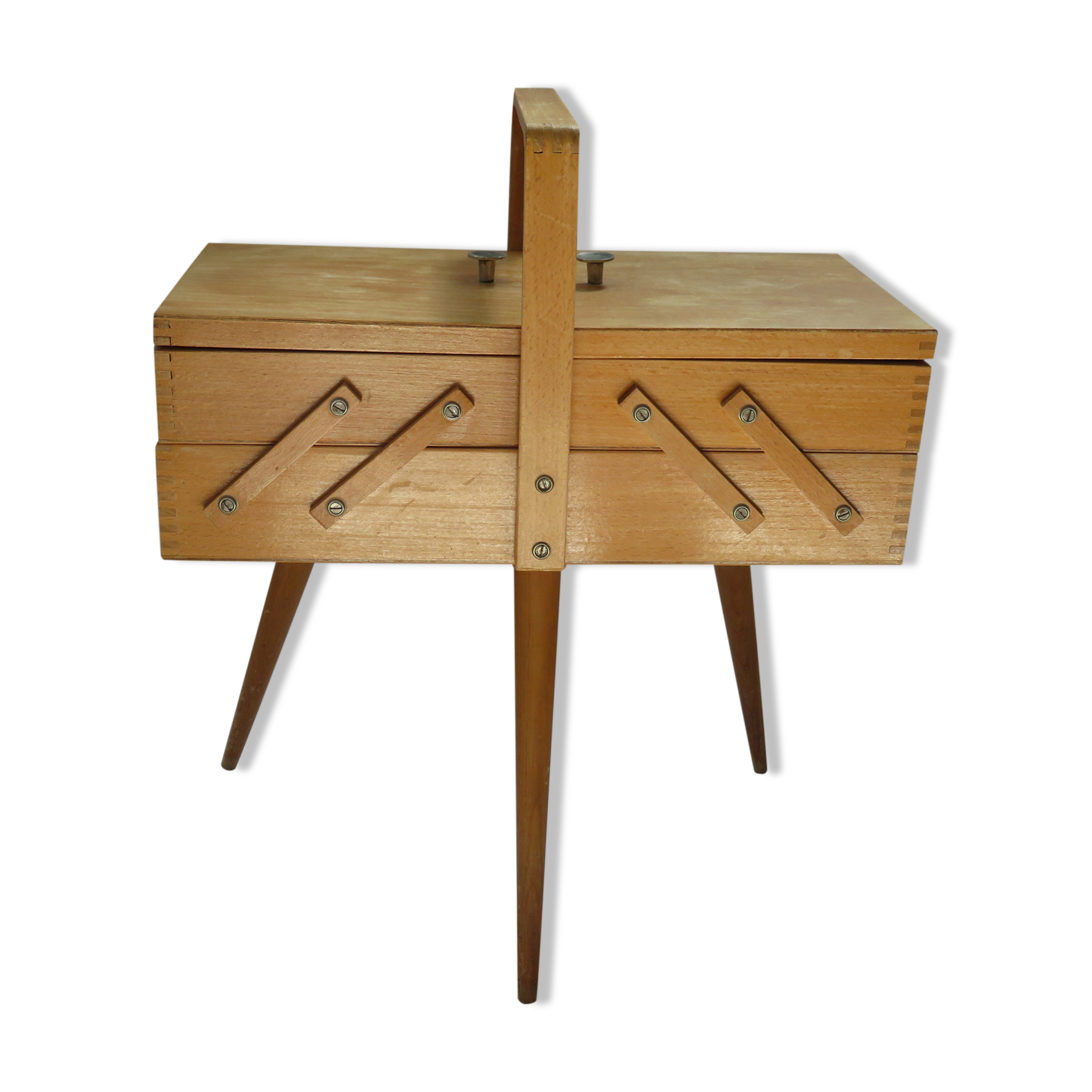 Tripod light wood worker