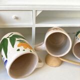 3 chops in cracked ceramic flowers