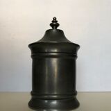 Covered tin pot