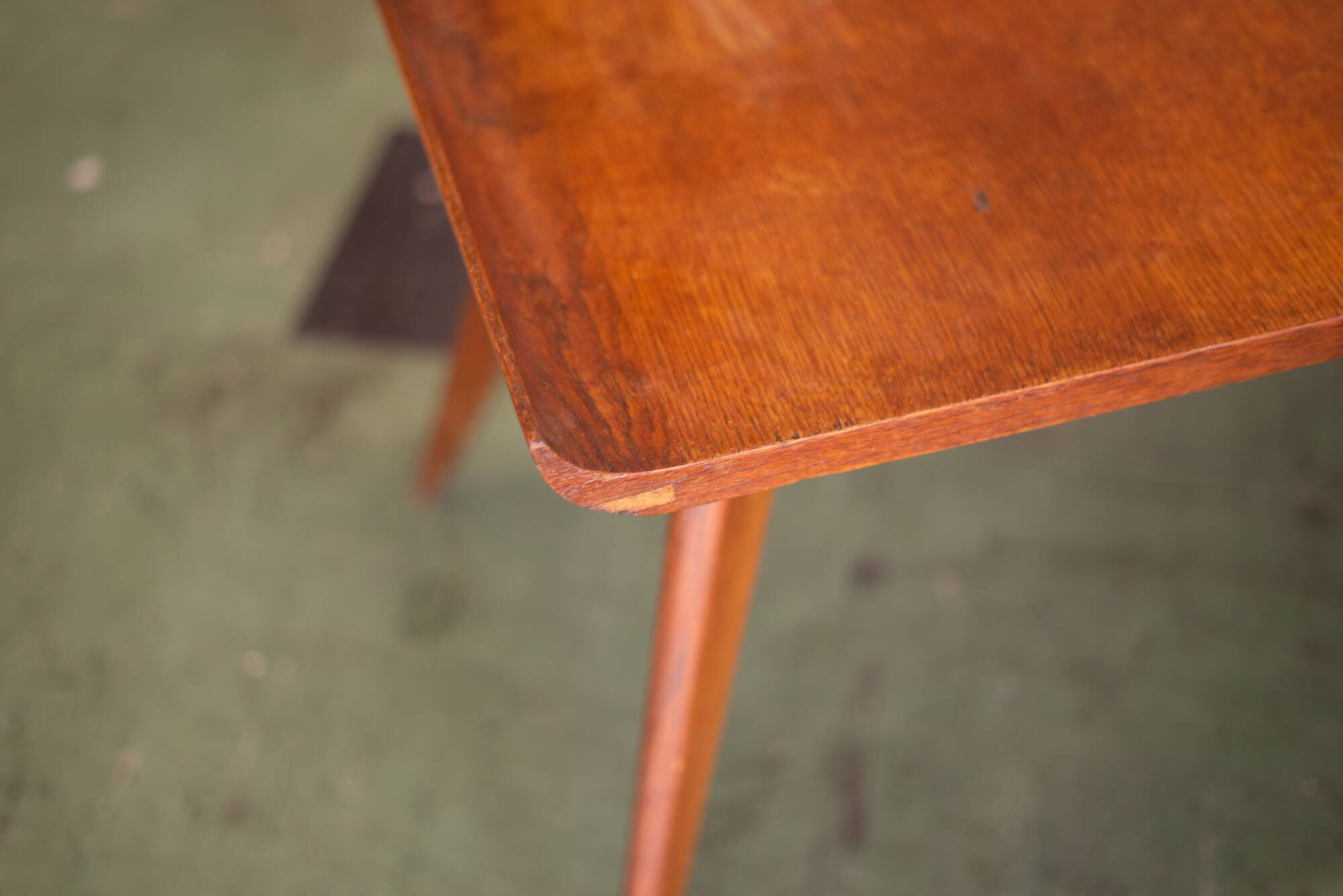 Oak coffee table by Manuel Barbero