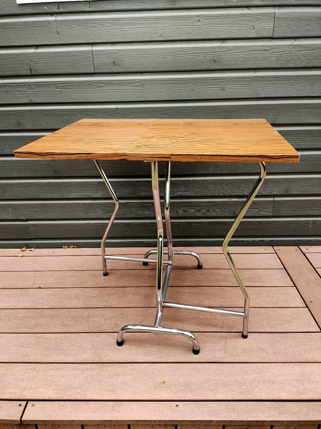 Table pliante vintage en formica