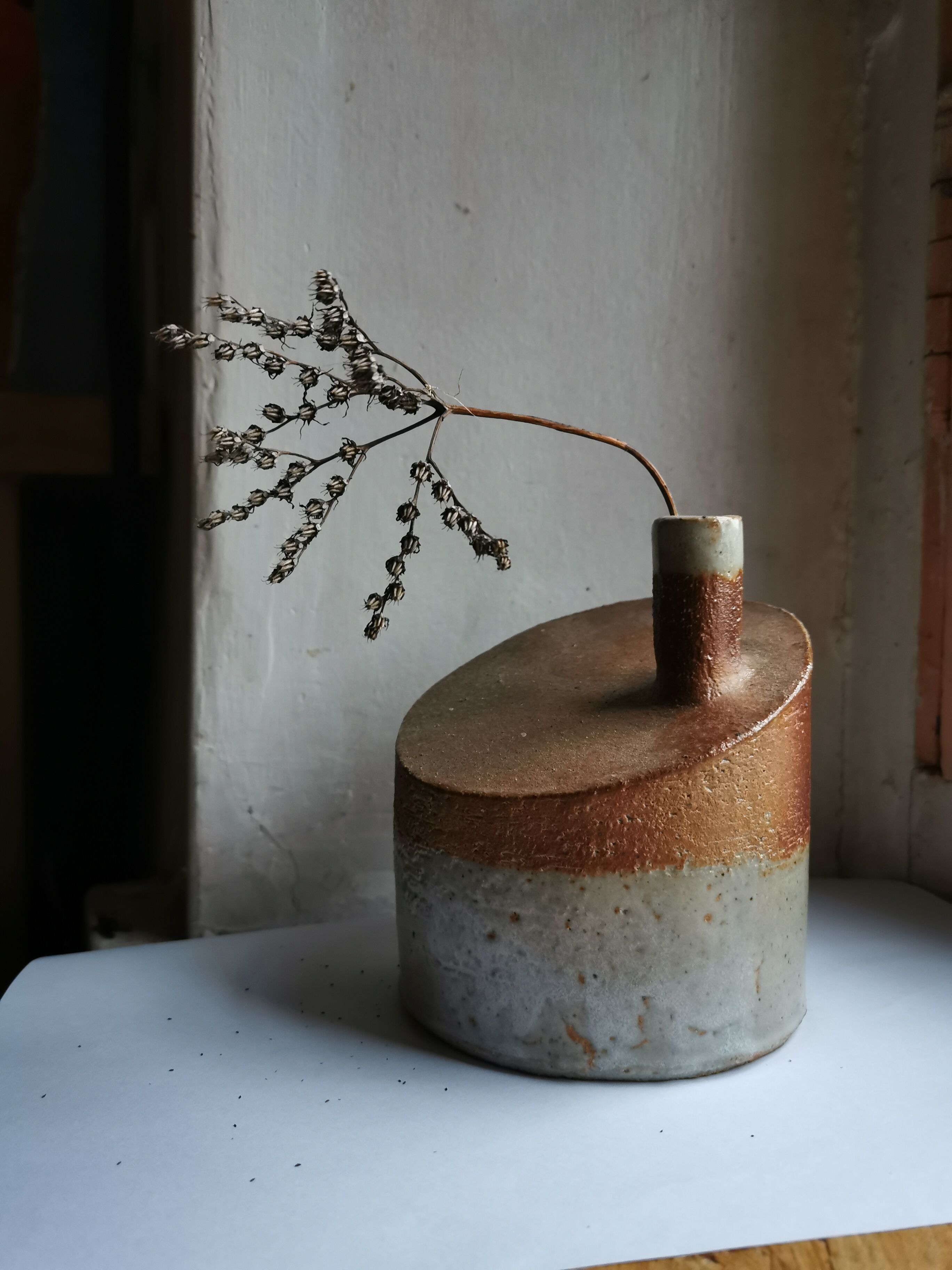 Vase in sandstone, free form, signed